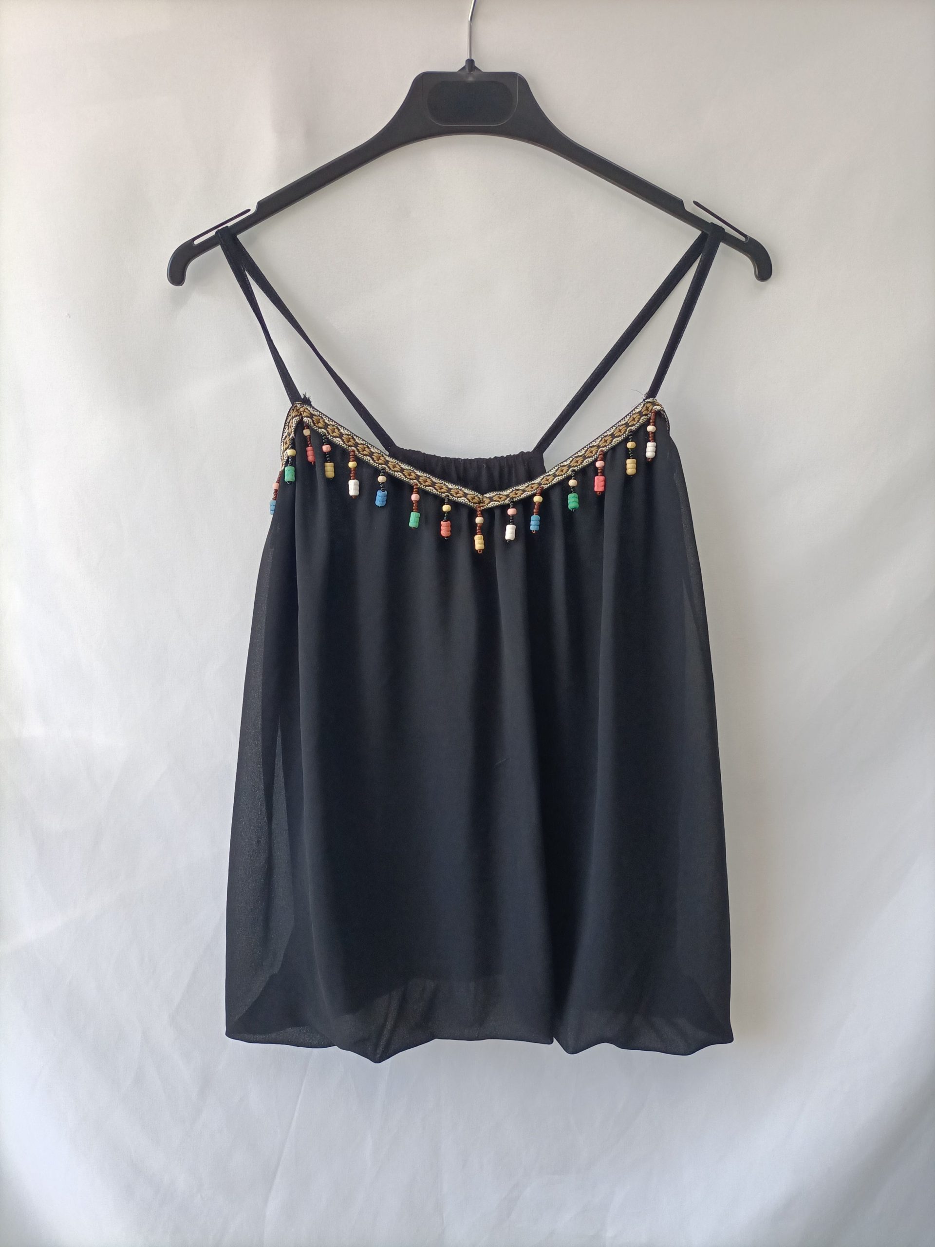 OTRAS. Top negro abalorios T.u(s)