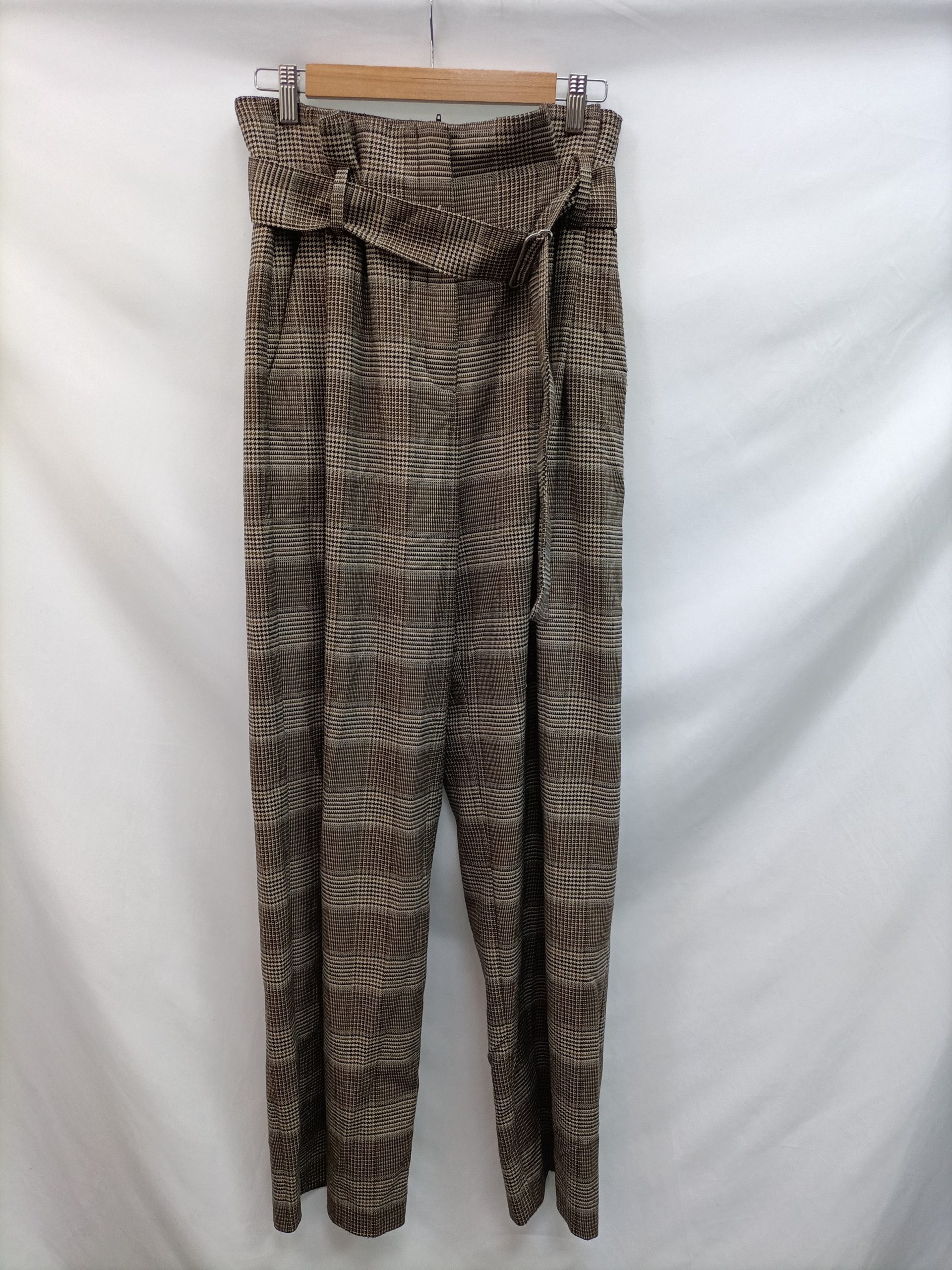 MANGO. pantalon fluido pata de gallo T.34