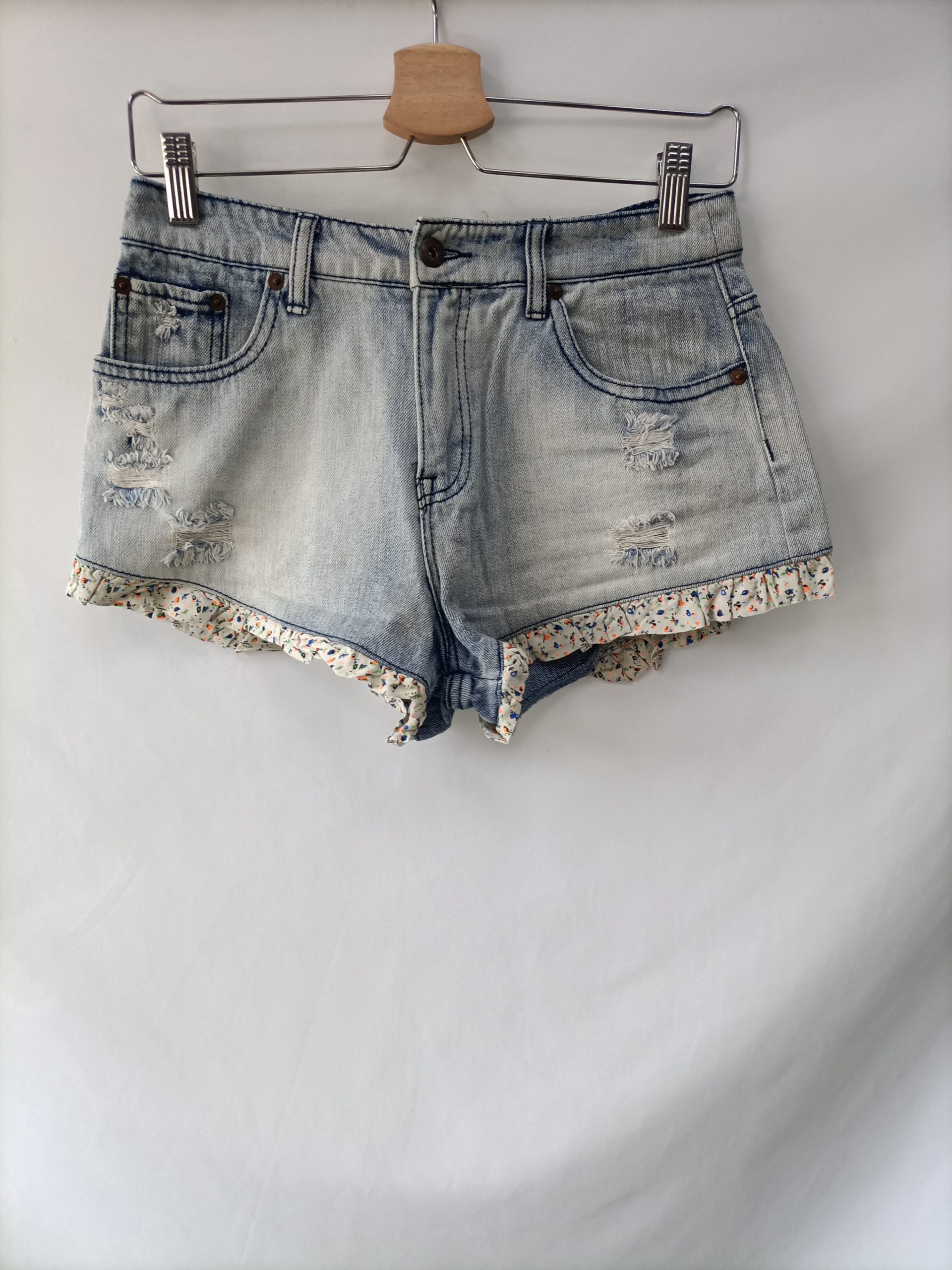 FOREVER21. Short volante T.38