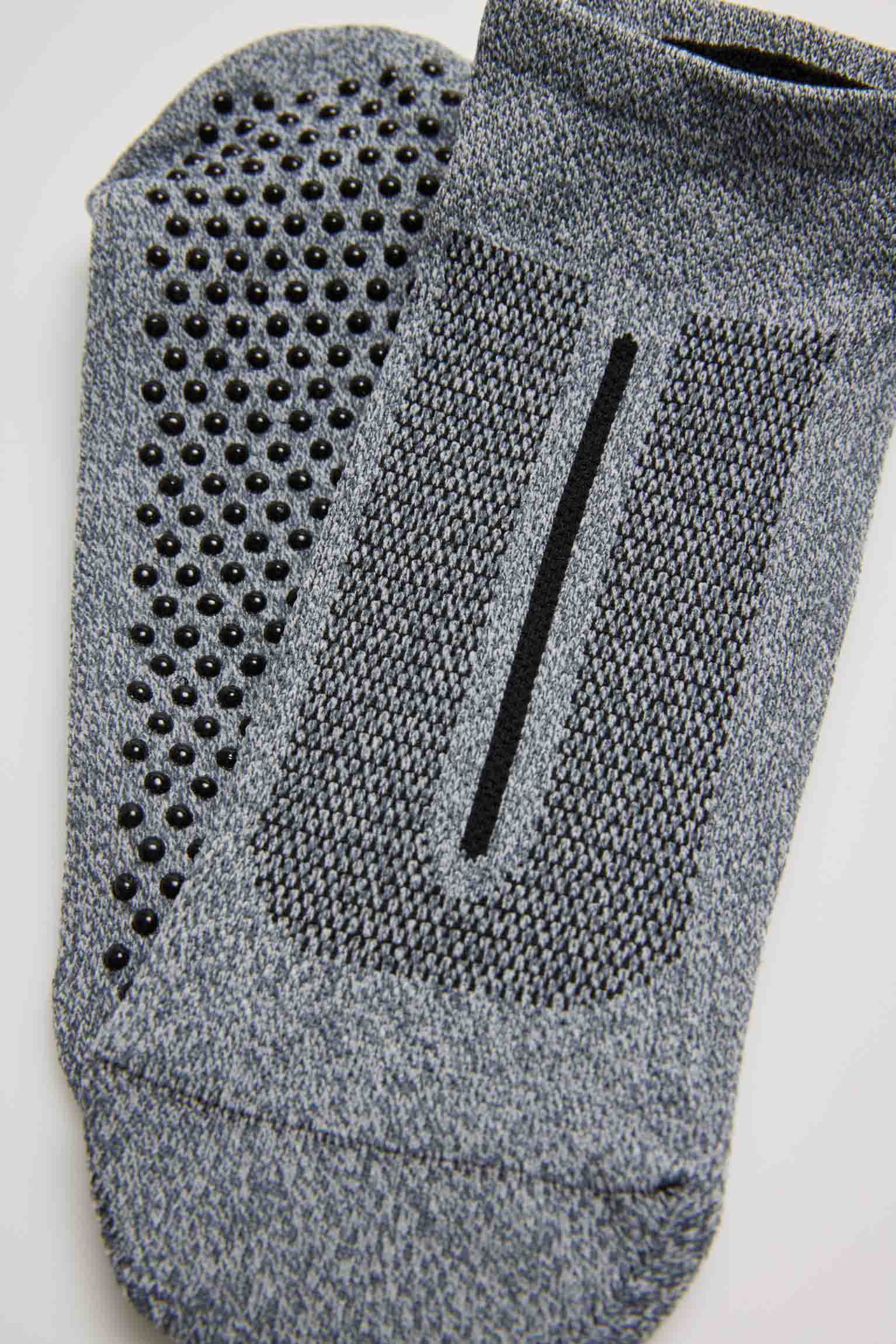 Calcetines yoga y pilates gris