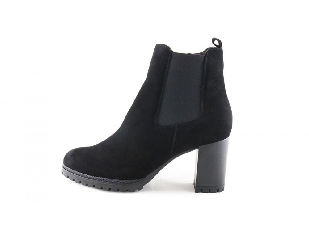 Botín en ante negro con tacón alto Piesanto