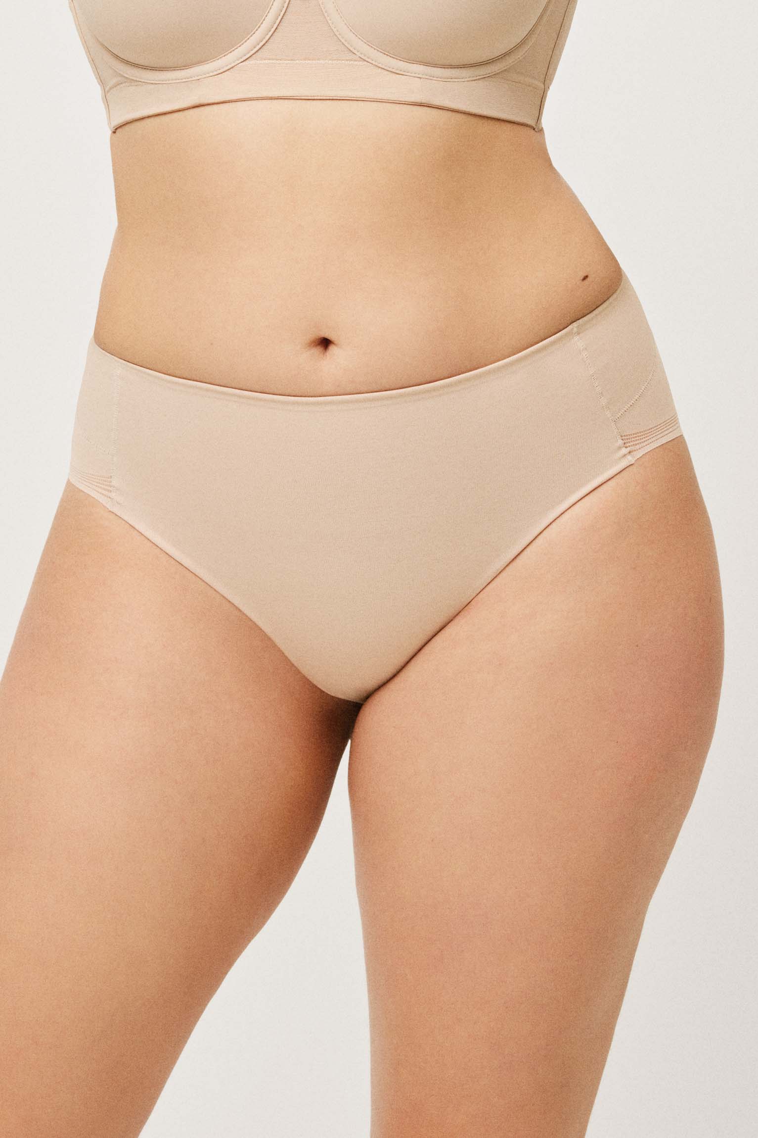 Braguita reductora nude