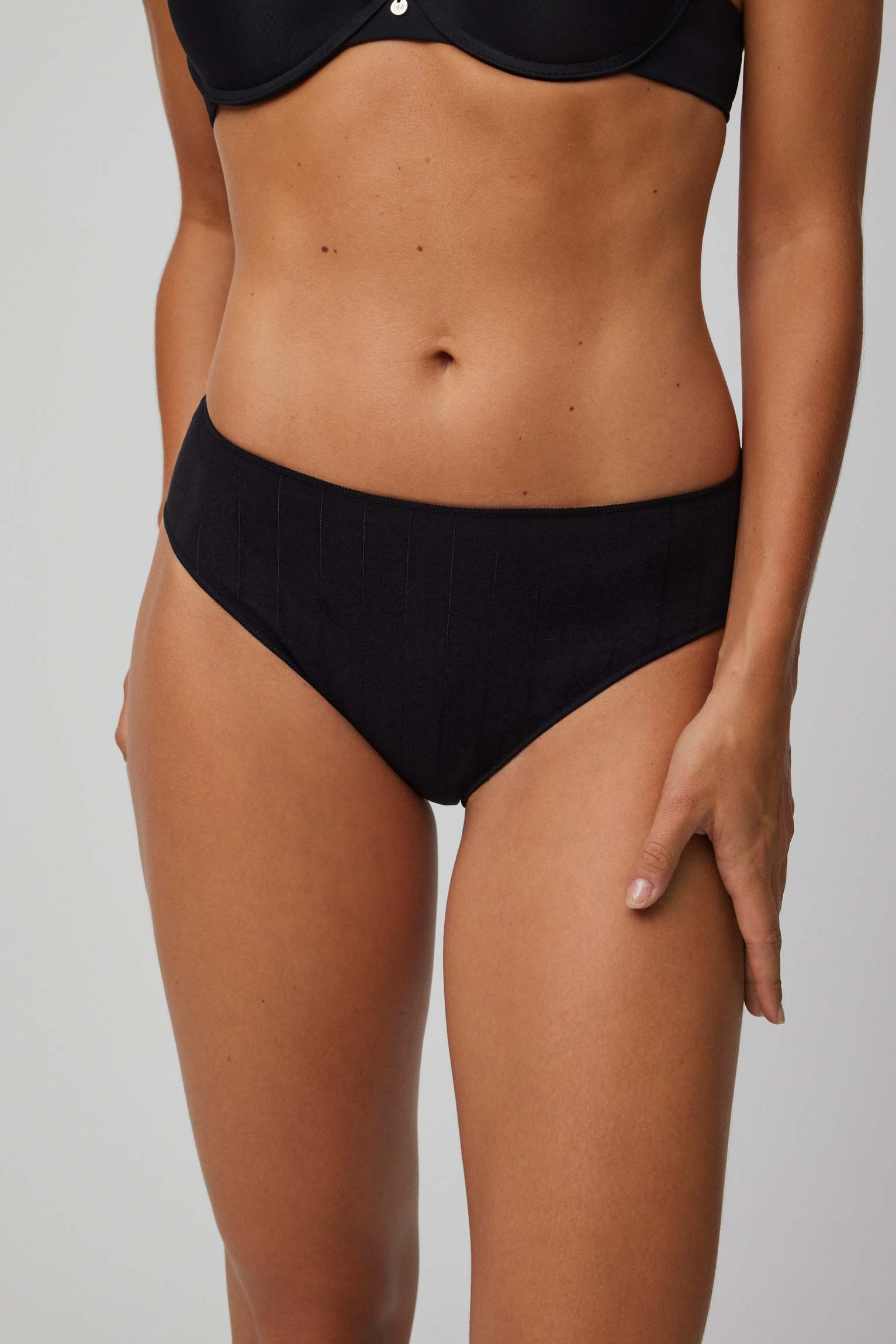 Braga midi canalé negro