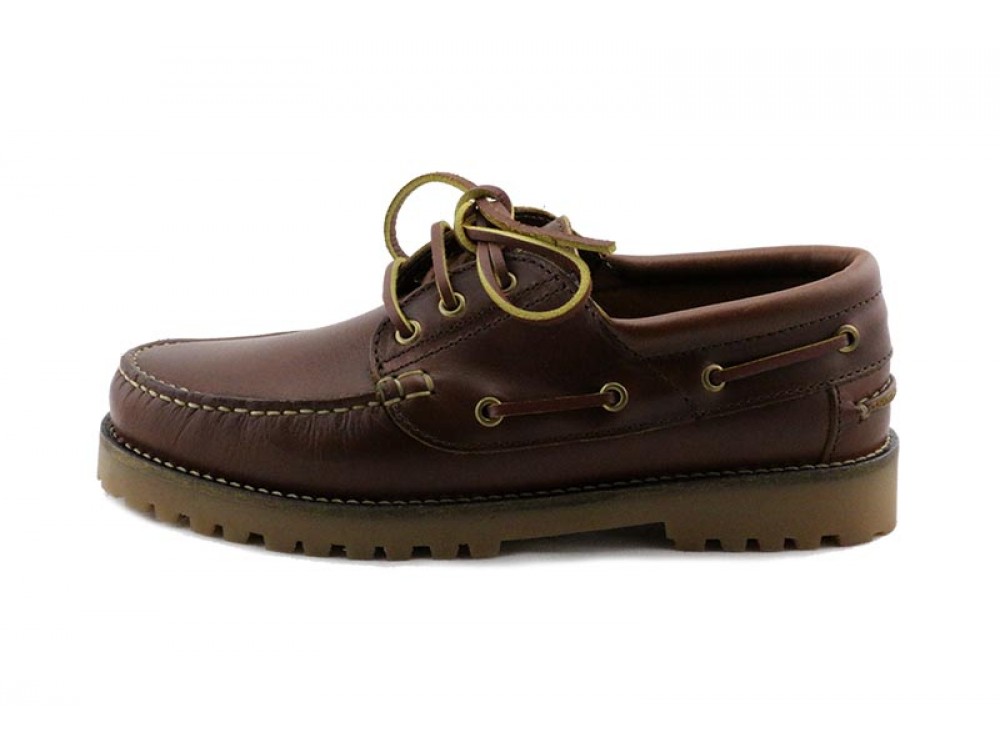 Náutico piel marron con cordón Privata