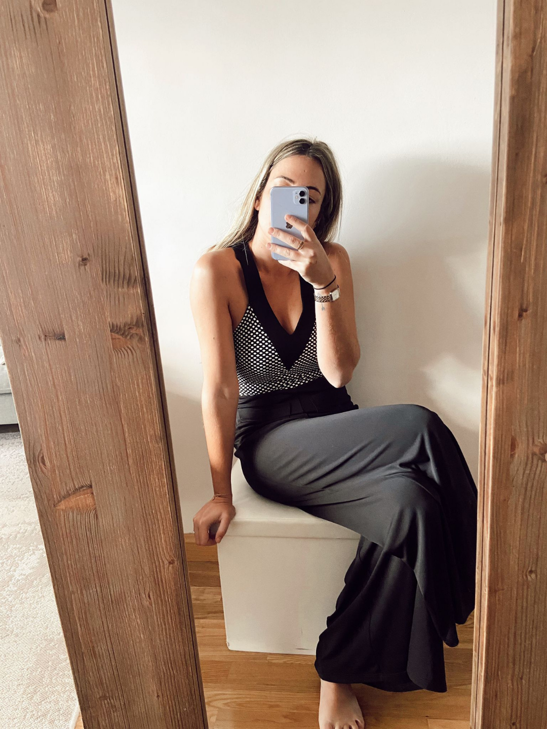 ZARA. Mono negro escote T.m