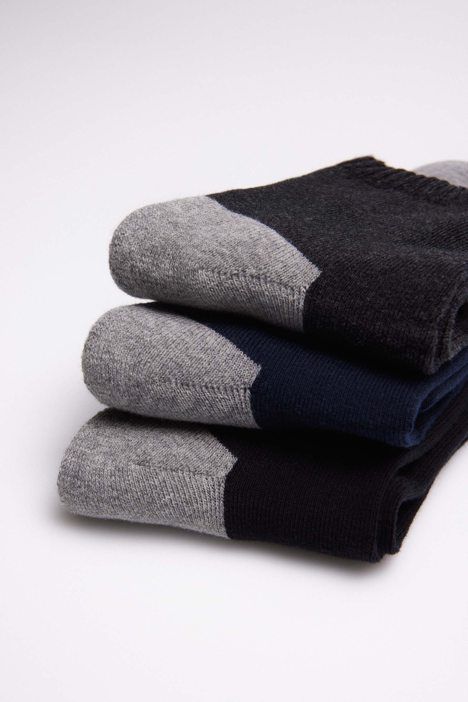 Pack 3 calcetines deportivos de rizo gris y negro