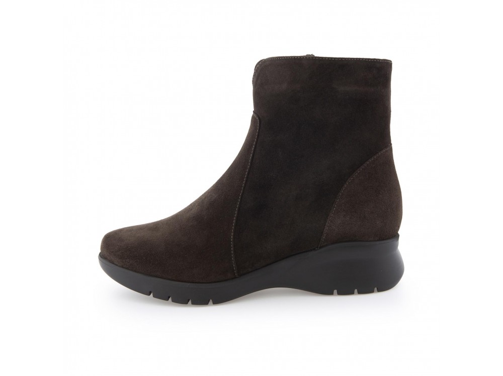 Botín serraje topo con cremallera 235877 de Piesanto