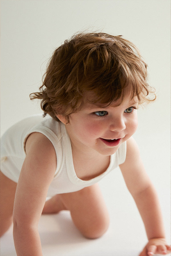 Body bebé básico tirantes anchos blanco