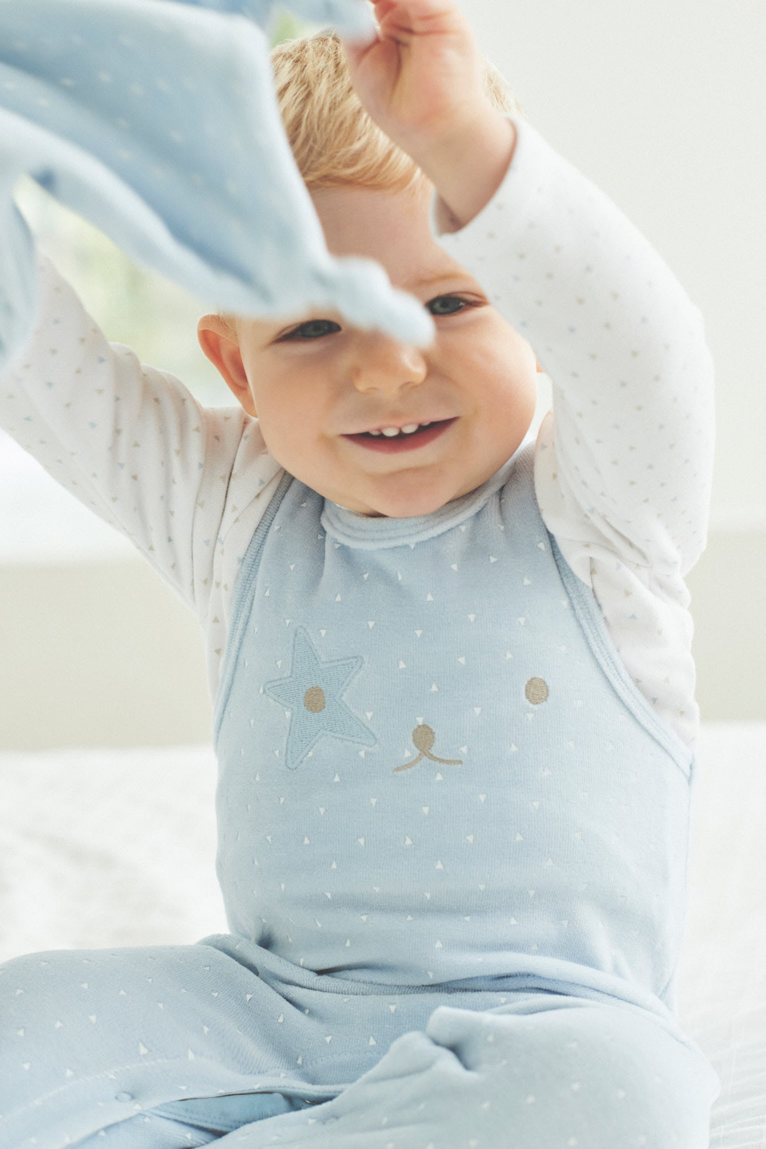 Conjunto bebé camiseta y polaina azul