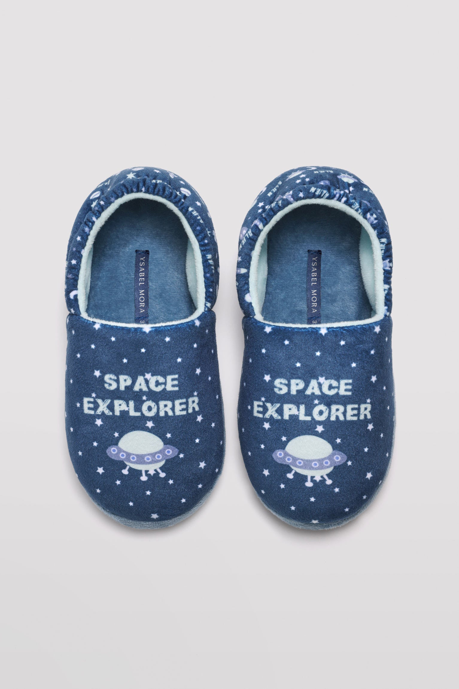 Zapatillas de casa cerradas diseño espacio marino