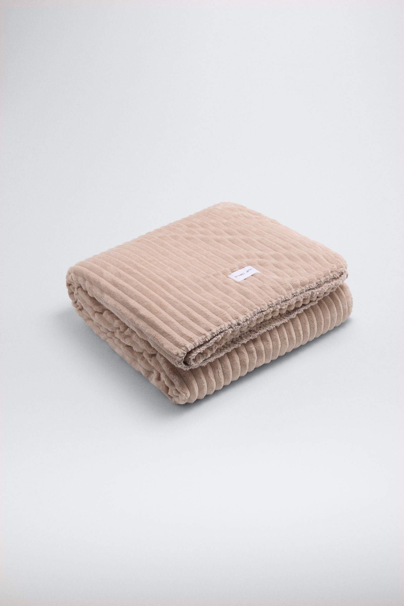 Manta pelo efecto canalé y borreguito