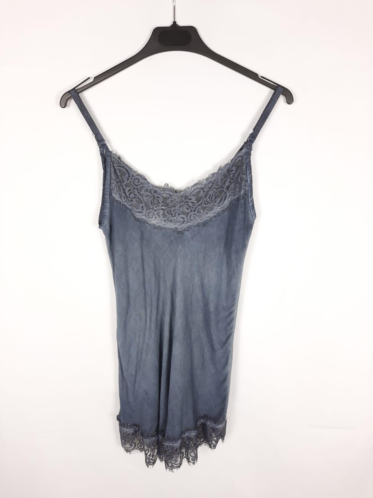 Otros. Top lencero azul T.U