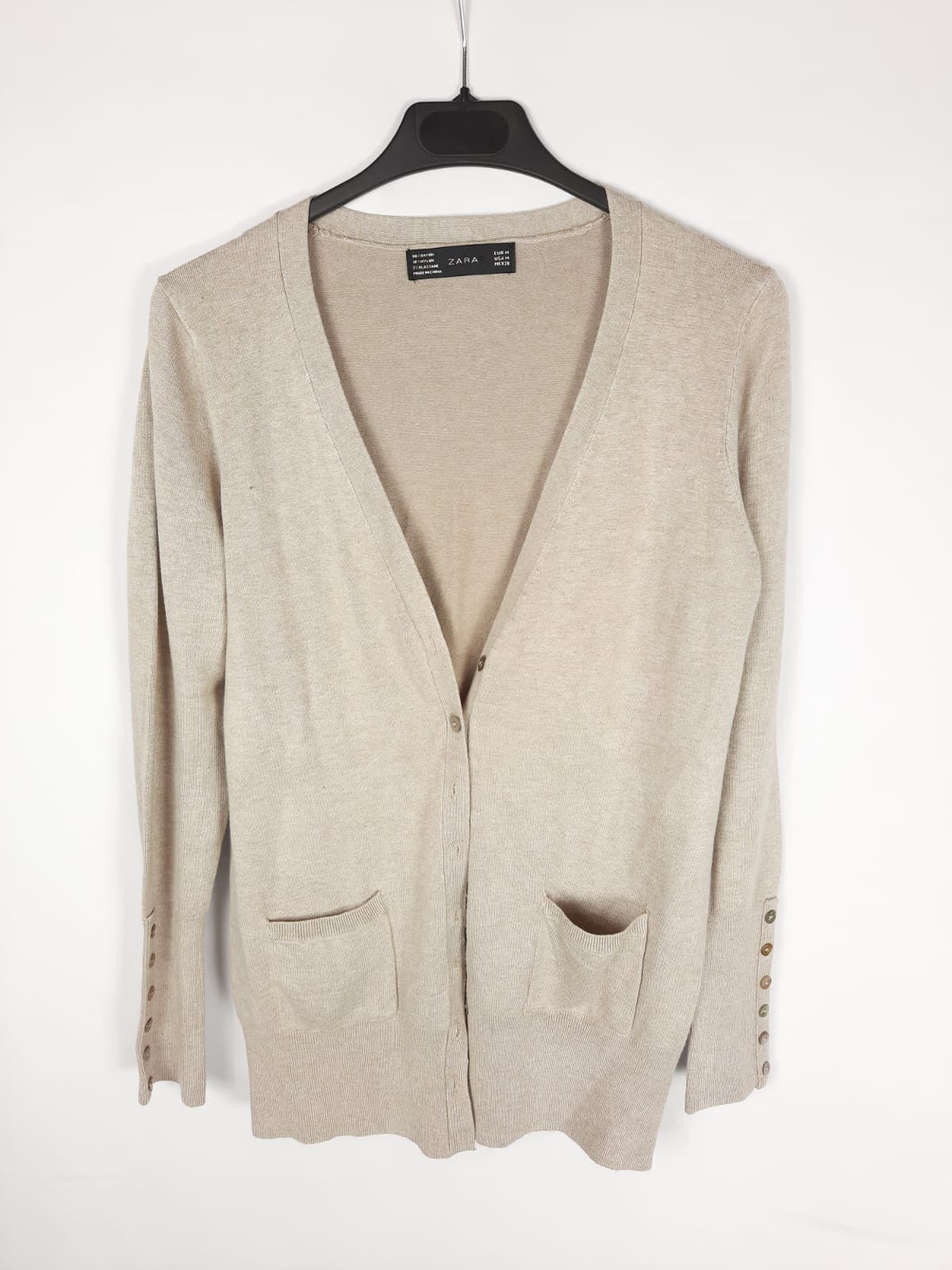 ZARA. Chaqueta color beige T.m