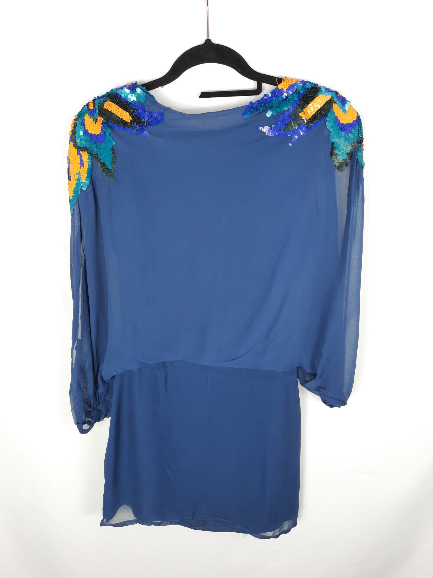 SFERA. Vestido azul con detalle en hombros lentejuelas T.s