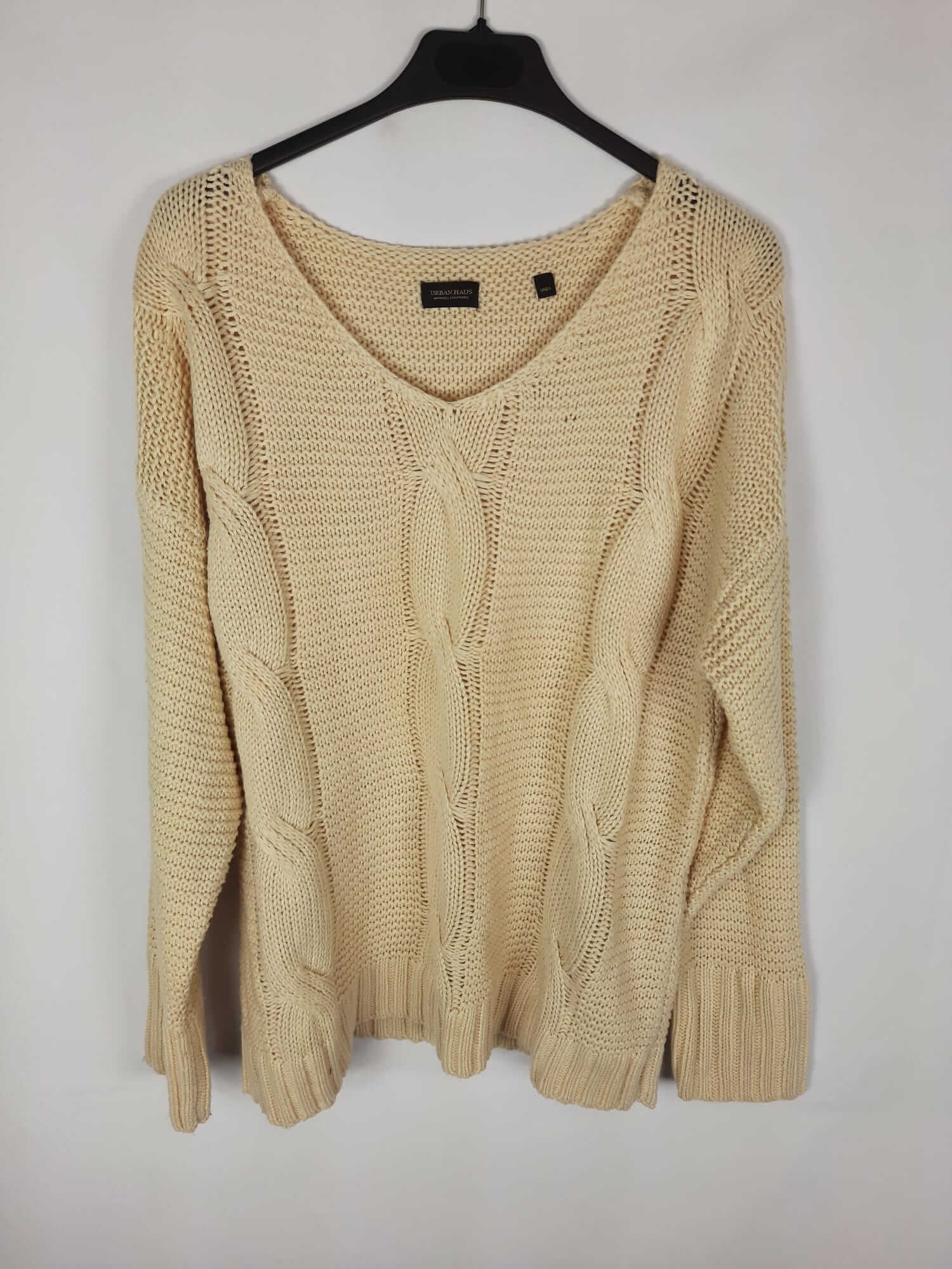 URBAN HAUS. Jersey beige de punto T.S