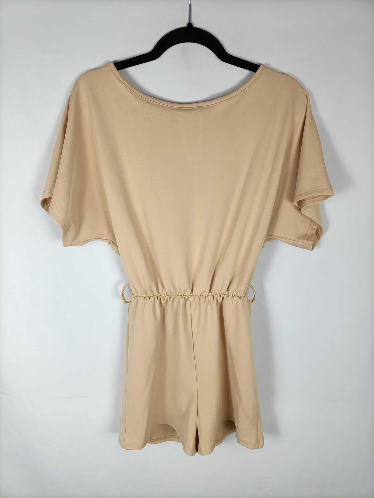 OTRAS. Mono corto beige T.s
