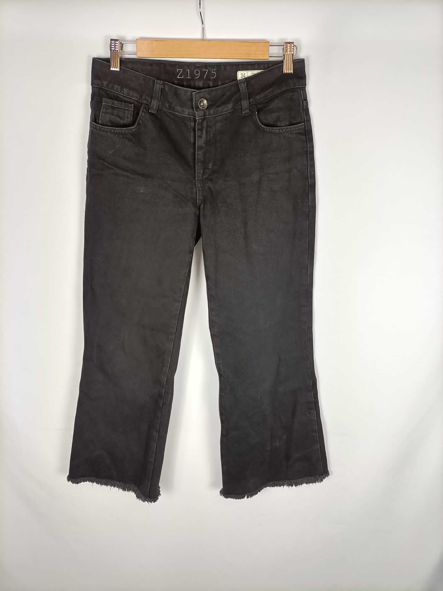 ZARA. Pantalon denim negro recto T. 34