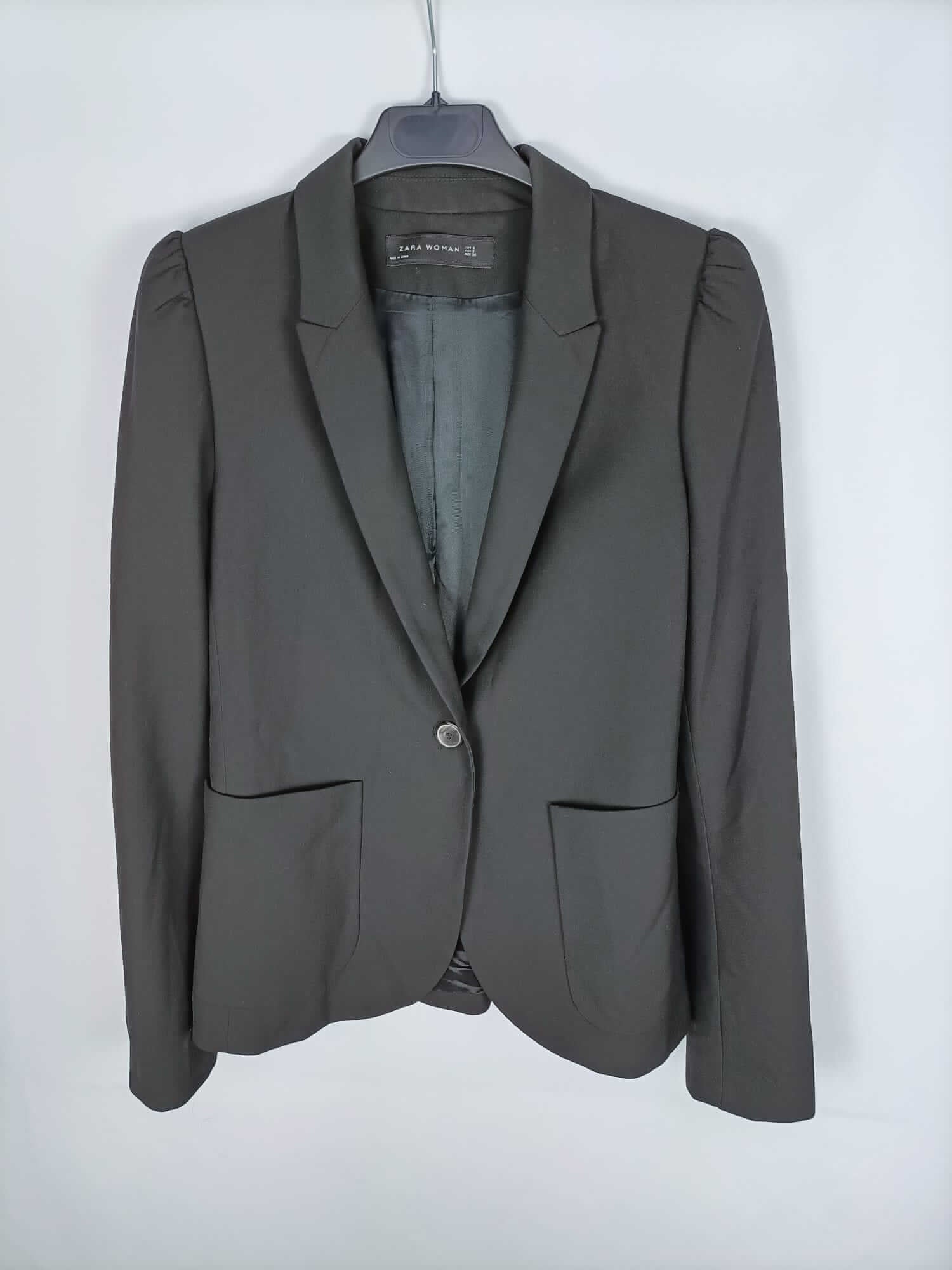 ZARA. Blazer negra T. s