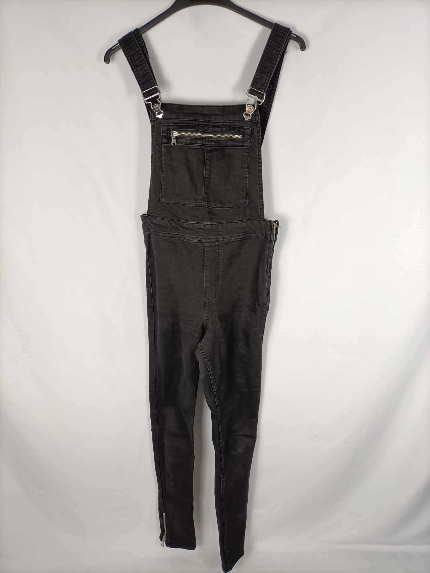 H&M. Peto negro T.36