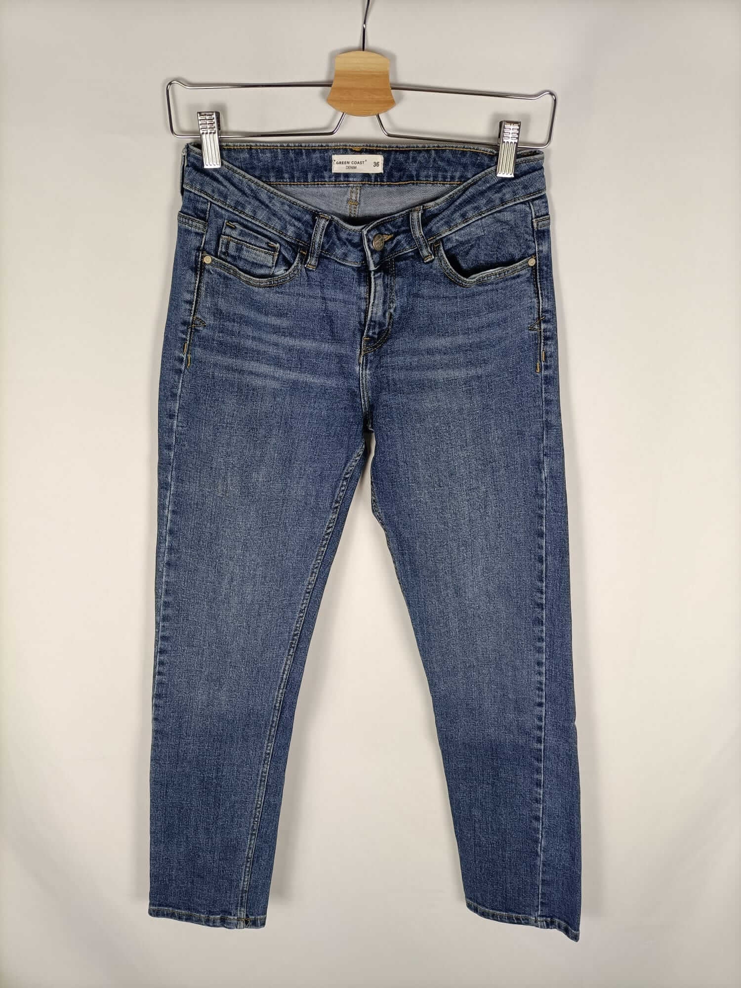 GREEN COAST. Pantalón vaquero clásico T.36