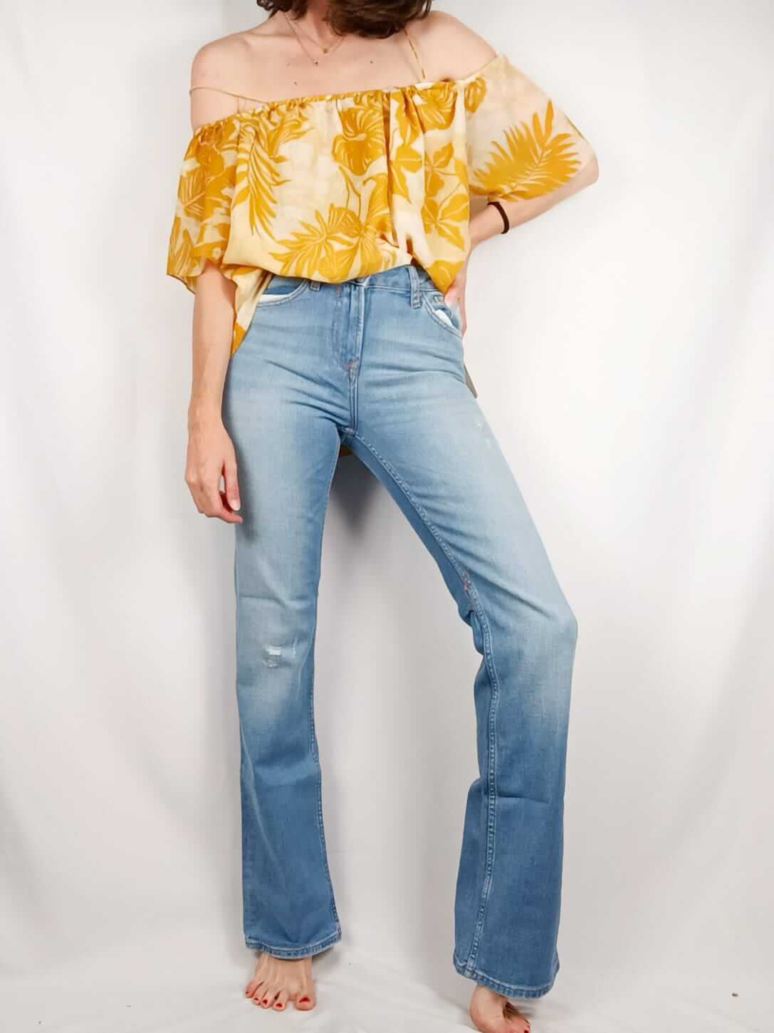 ZARA.Jeans clásicos rectos T.34