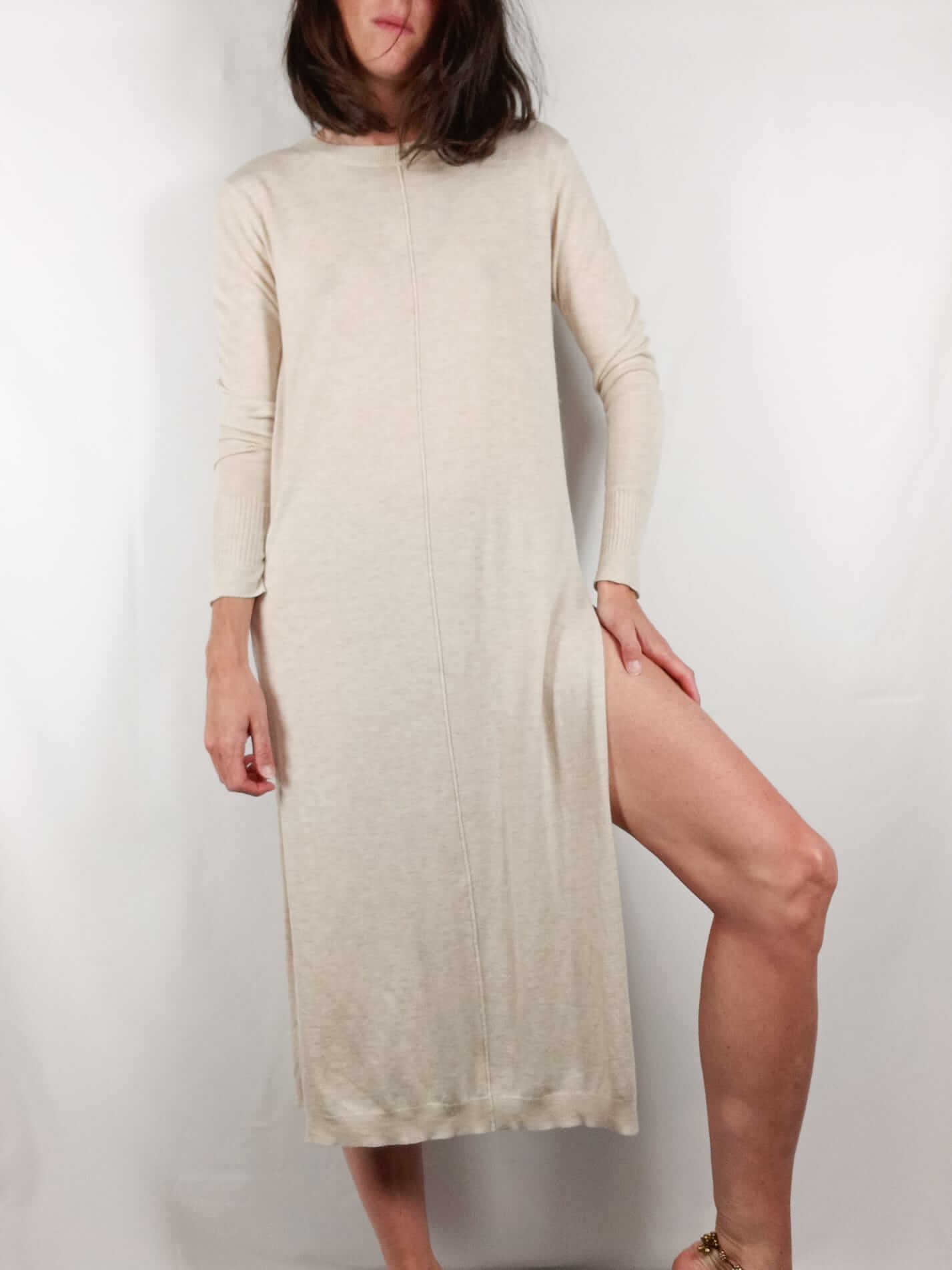 ZARA.Vestido/jersey beige midi T.s