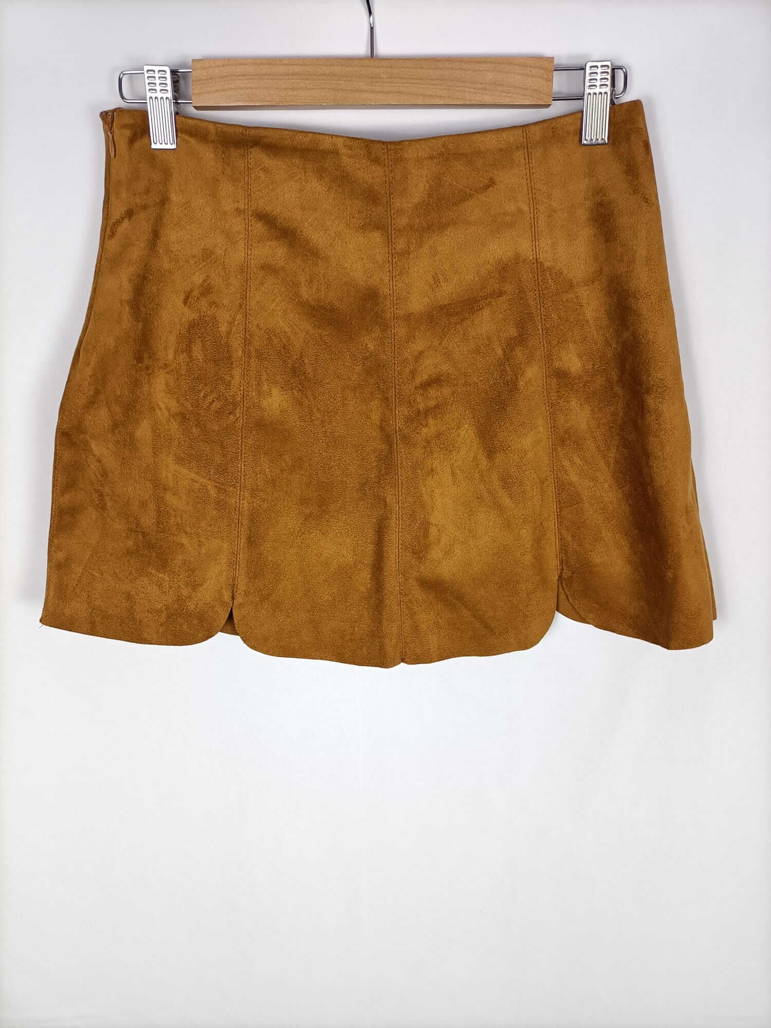 PULL&BEAR.Falda antelina camel corta T.m