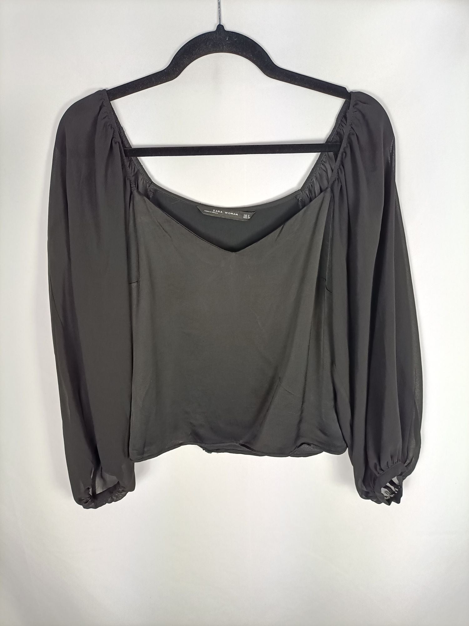 ZARA.Top doble textura negro T.s