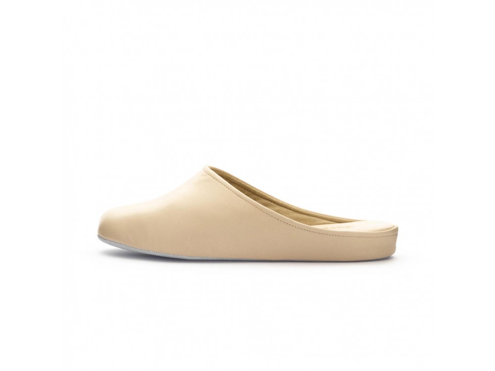 Zapatilla chinela piel beige con costura Jeromín