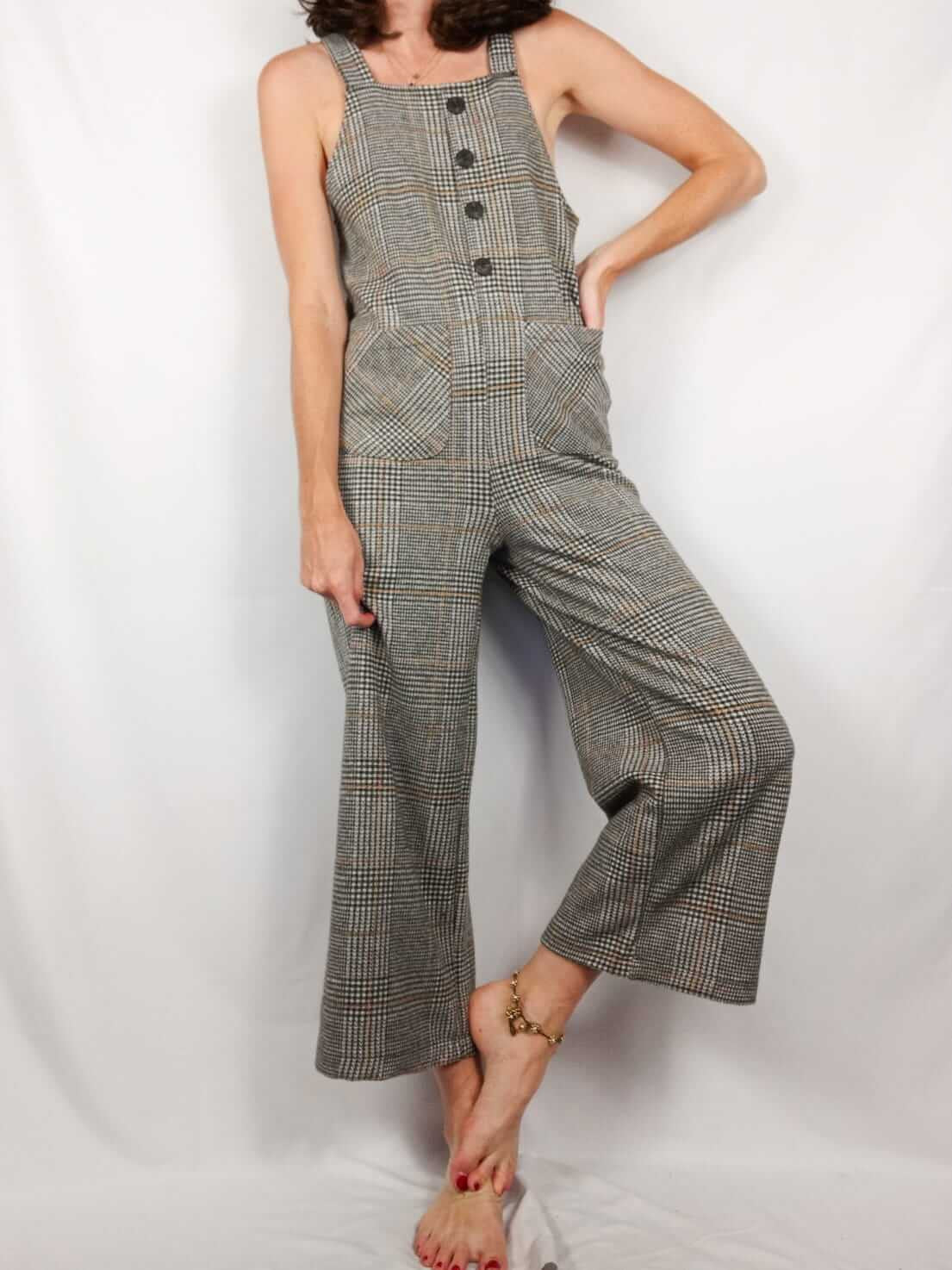 ZARA KIDS.Peto cuadros grises T.13/14