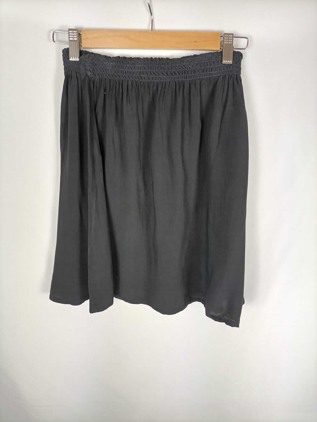 OTRAS. Falda negra fluida TU (s/m)