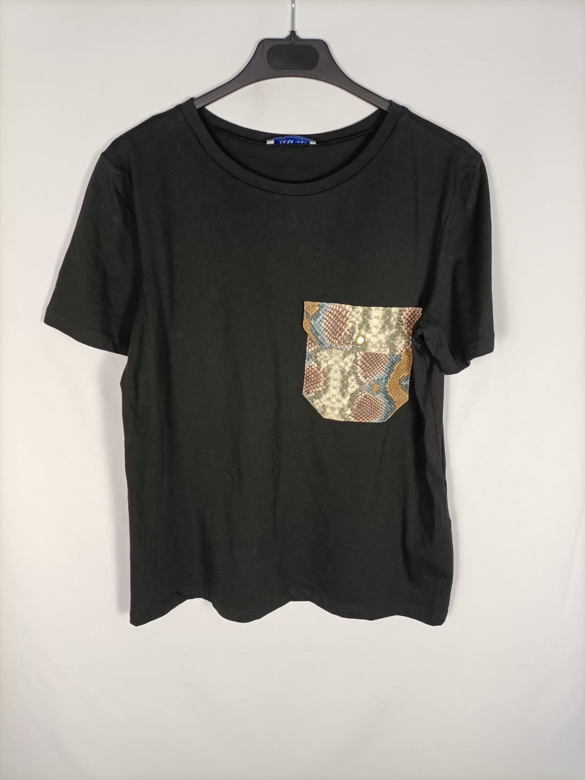 ZARA. Camiseta bolsillo T.m