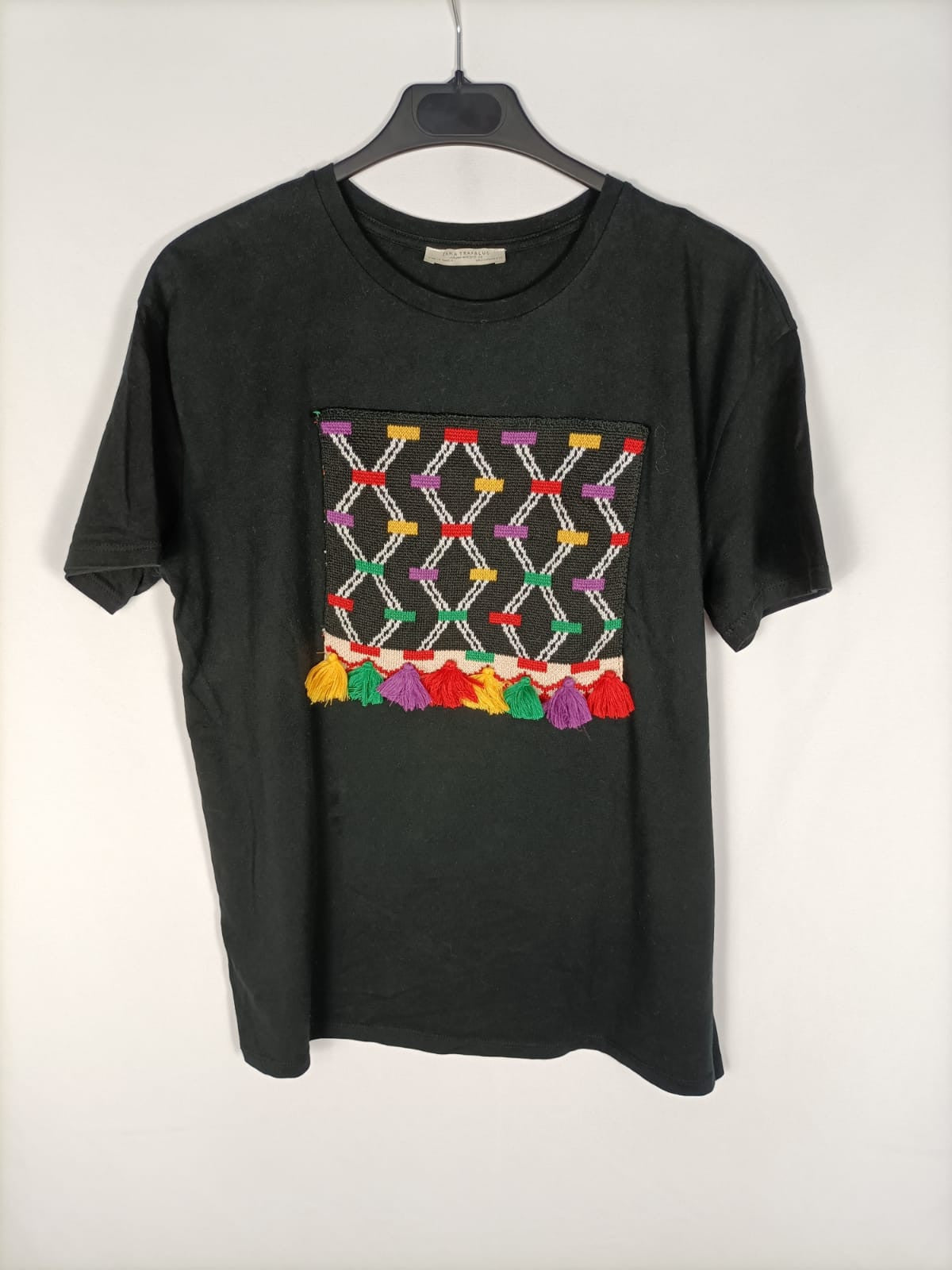ZARA. Camiseta étnica T.m