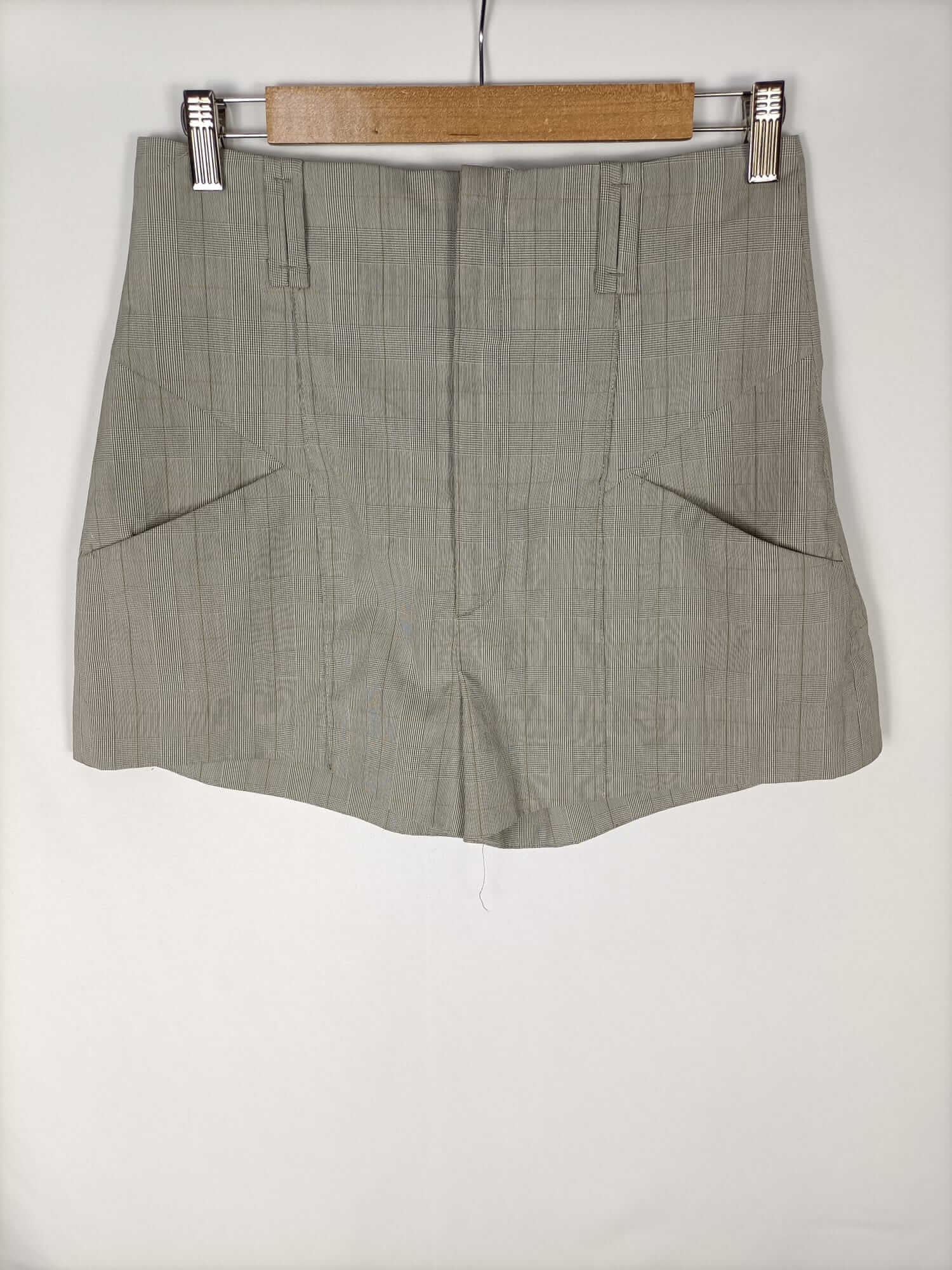 ZARA.Shorts cuadros T.m