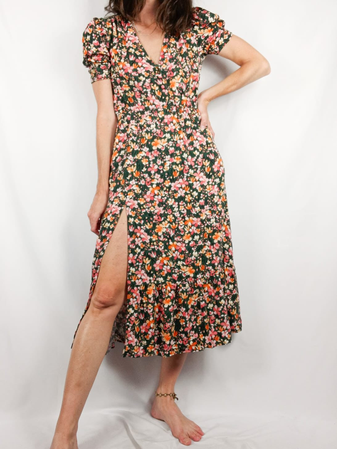 ZARA. Vestido verde flores T.xs