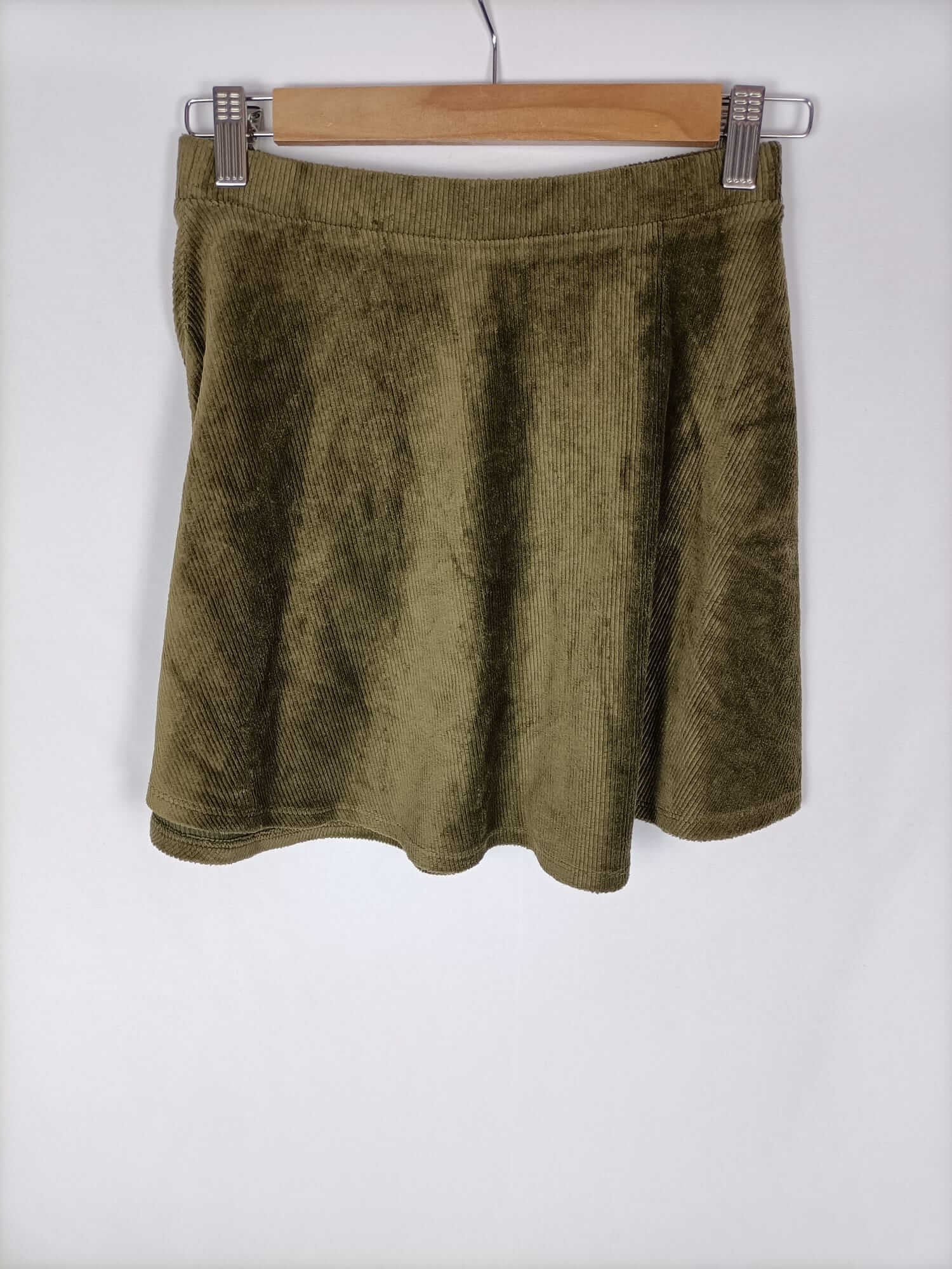 FOREVER21.Falda verde pana T.s