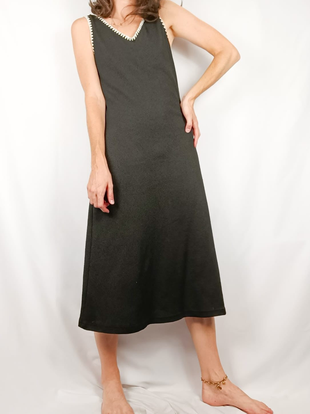 MANGO. Vestido negro punto T.s