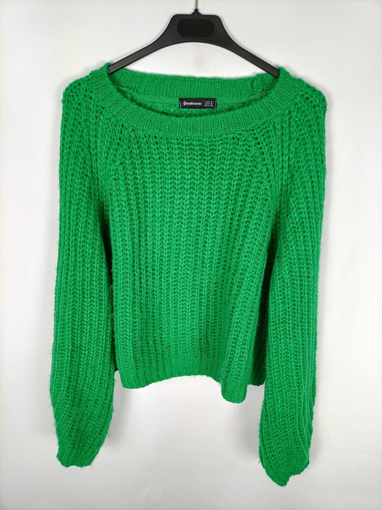 STRADIVARIUS. Jersey verde punto T.m