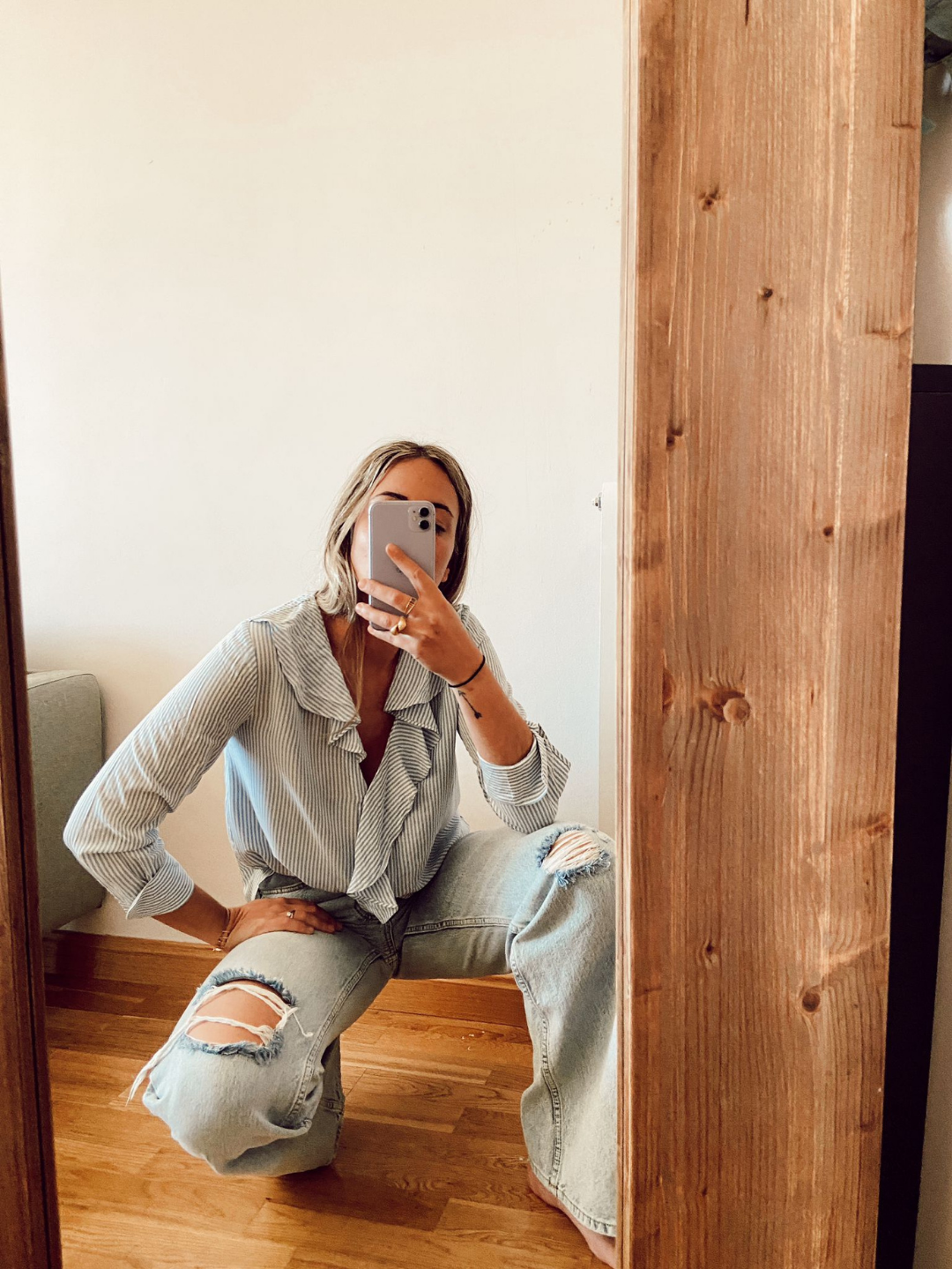 ZARA. Blusa rayas volantes T.m