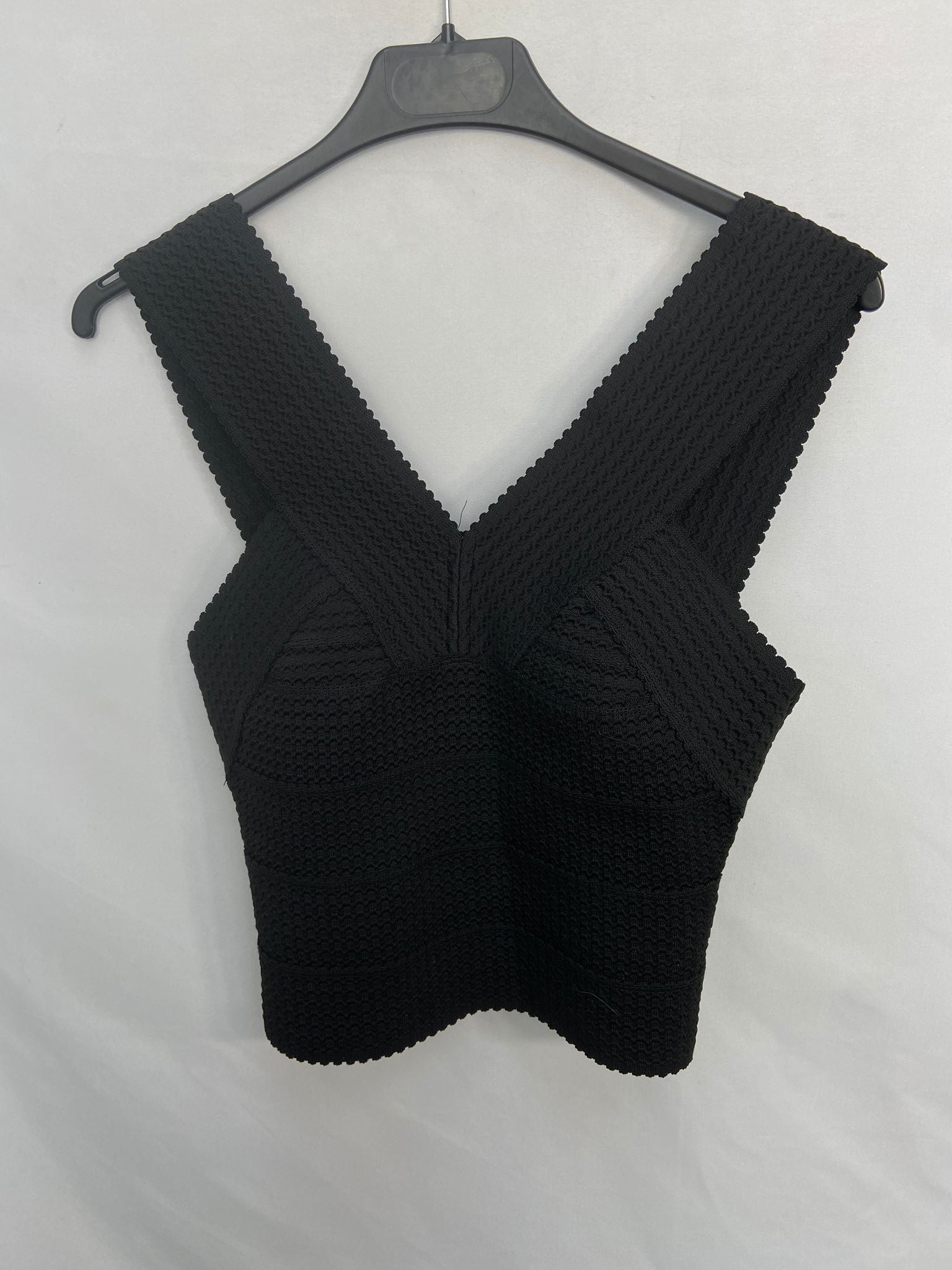 H&M. Top negro T.xs