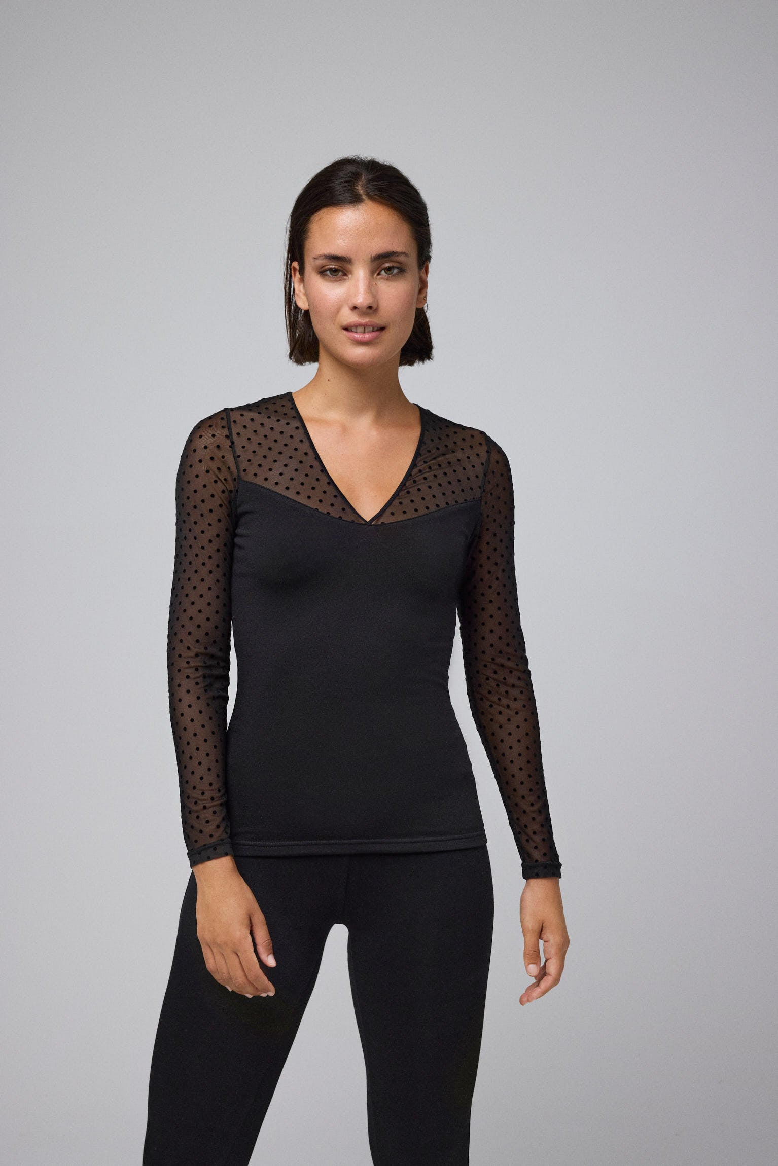 Camiseta térmica manga larga detalle tul negro
