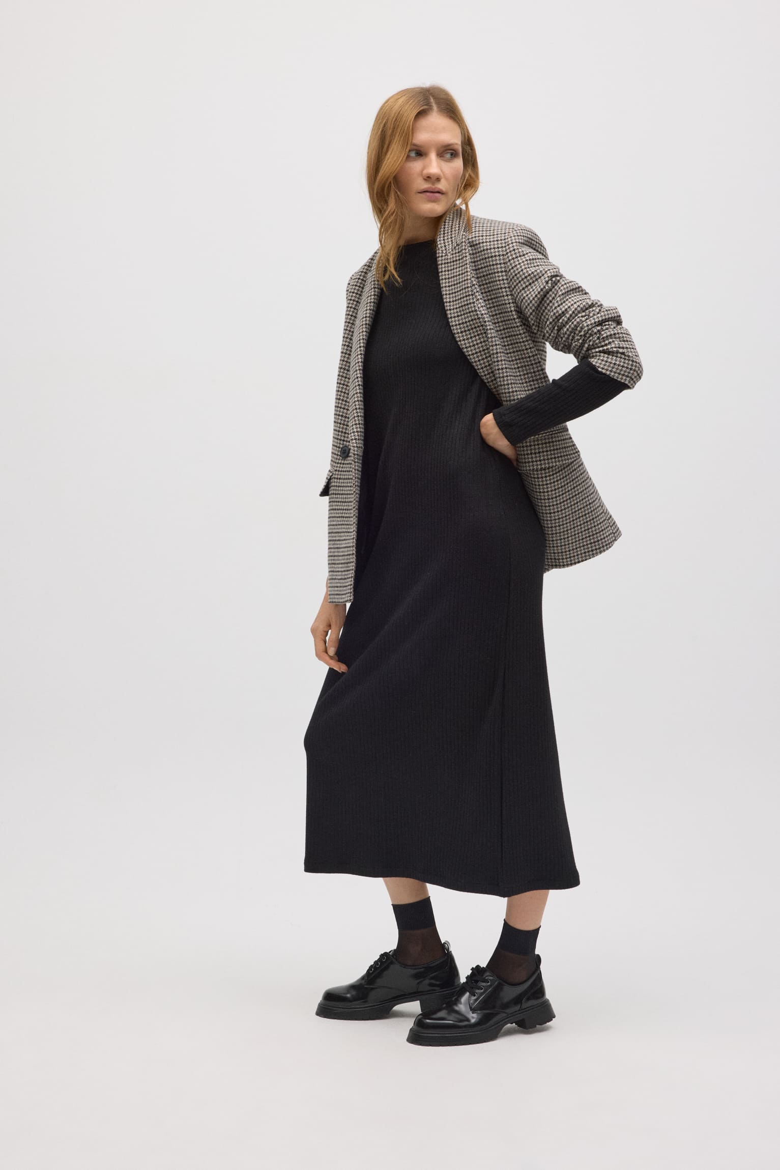 Vestido largo punto canalé negro