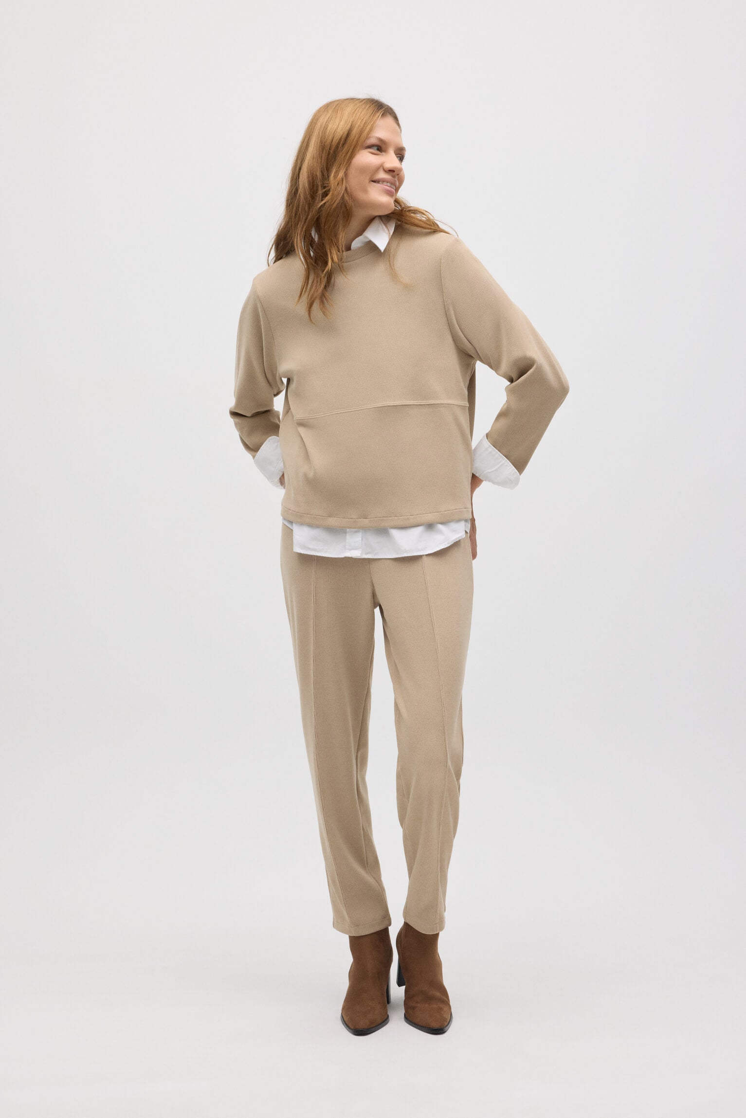 Jersey cuello redondo efecto pana beige