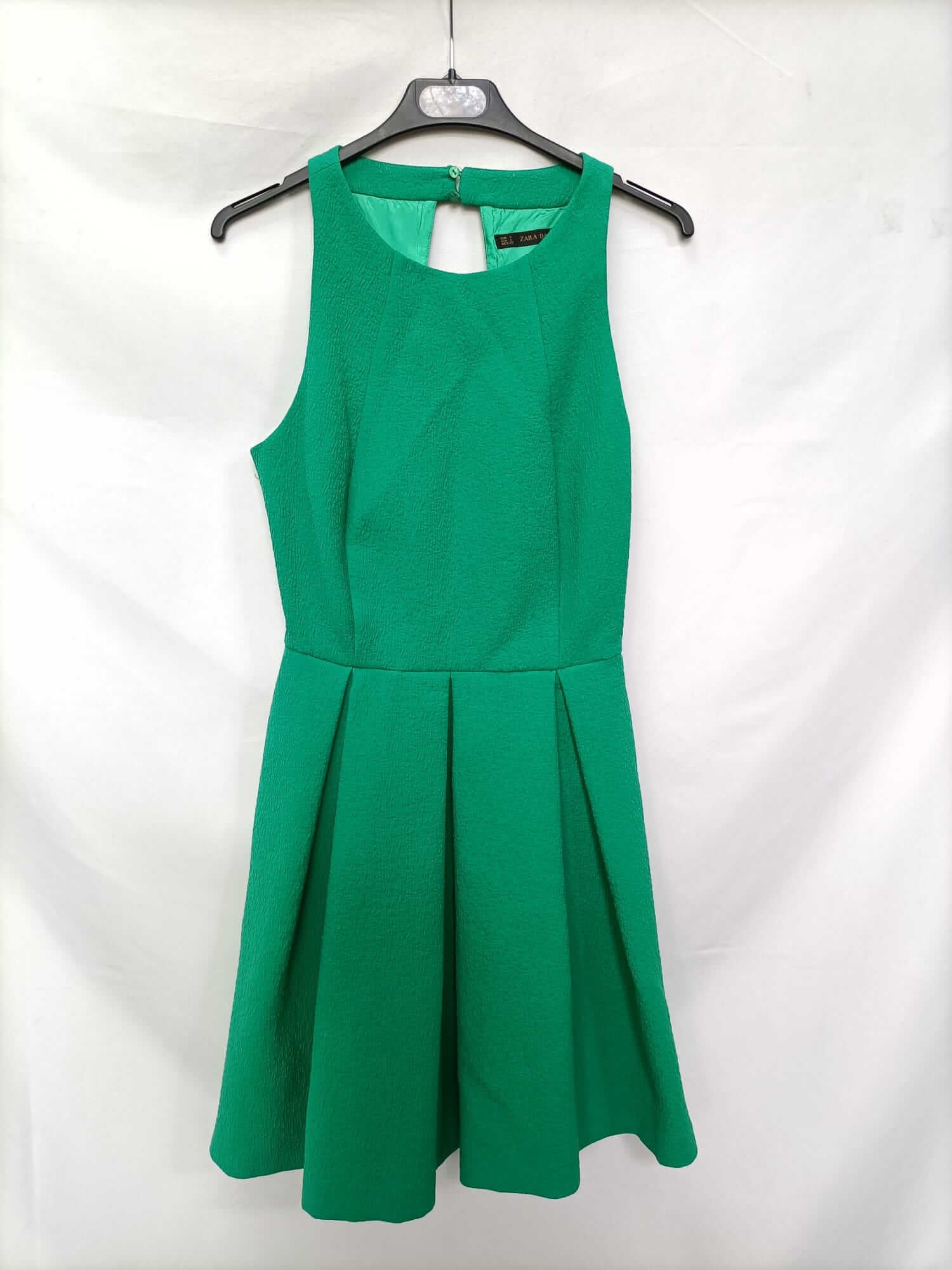 ZARA.Vestido verde textura T.s