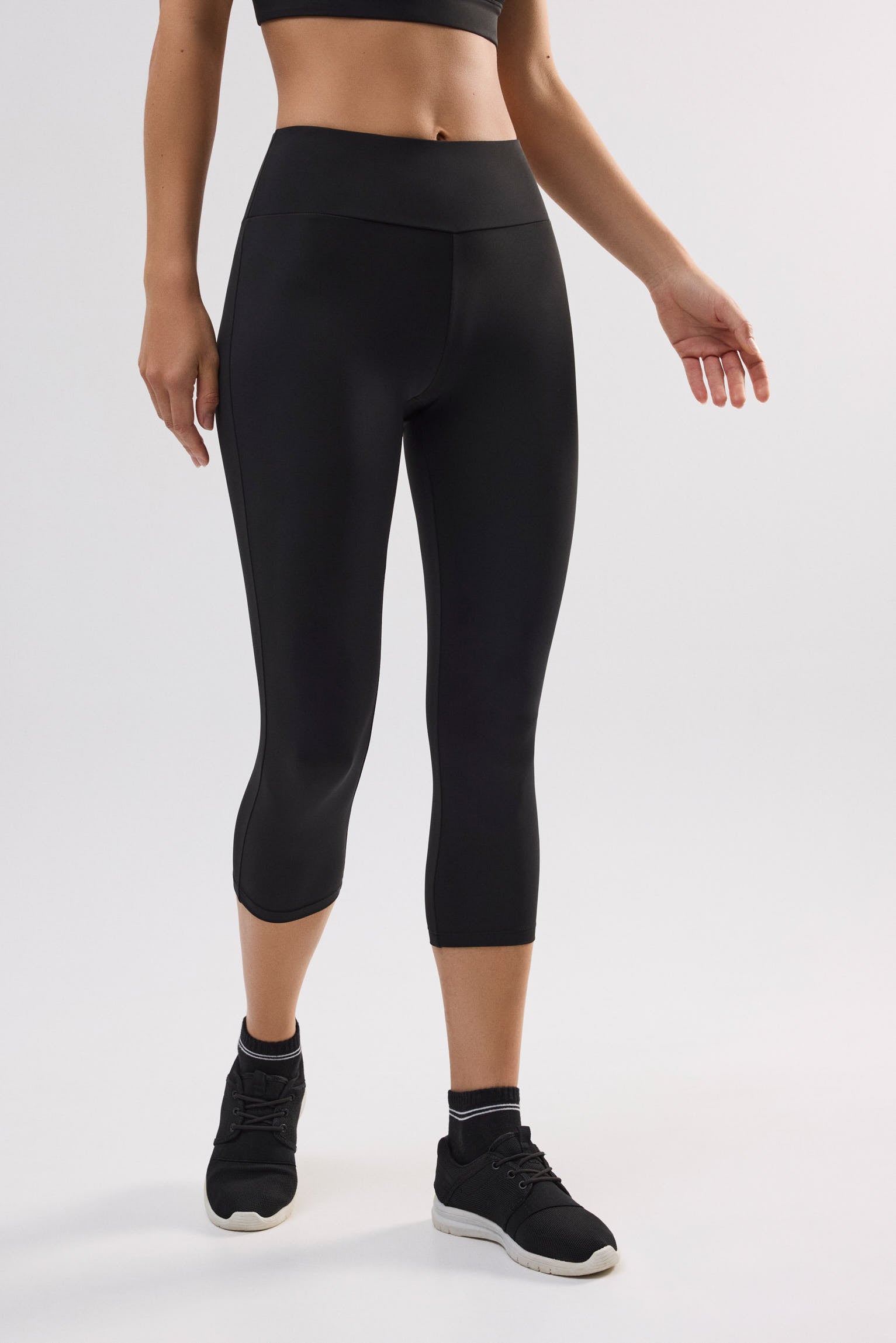 Leggings deportivos capri negro