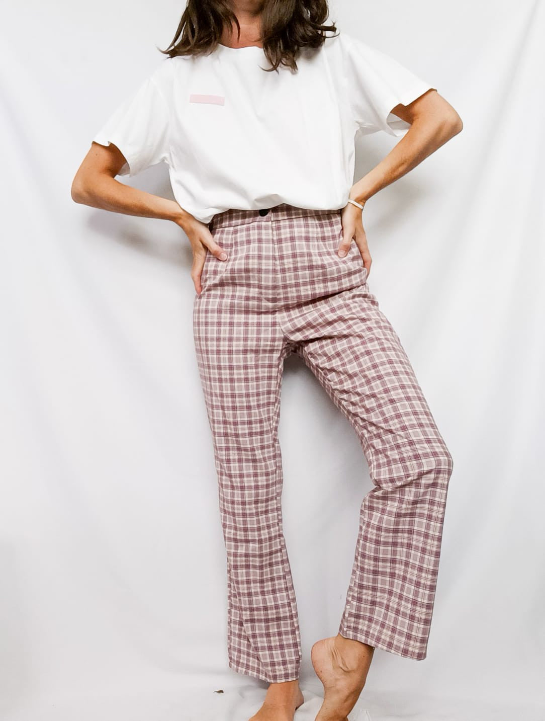 BASYCO. Pantalón cuadros morados T.s