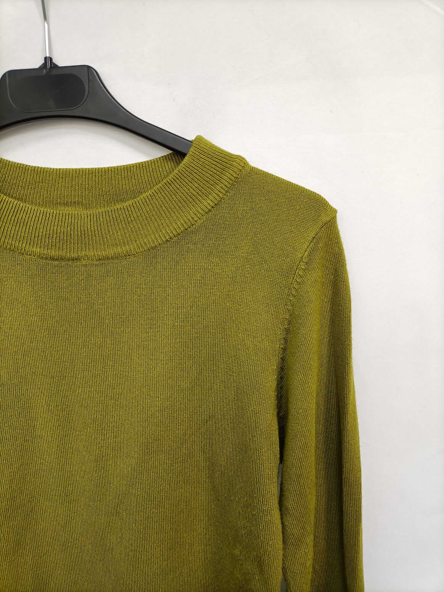 STRADIVARIUS. Jersey verde pistacho T.s