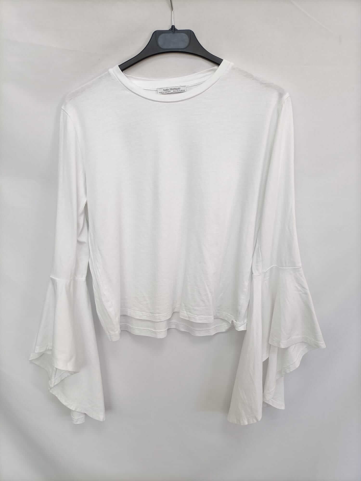 ZARA. Camiseta blanca mangas T.s