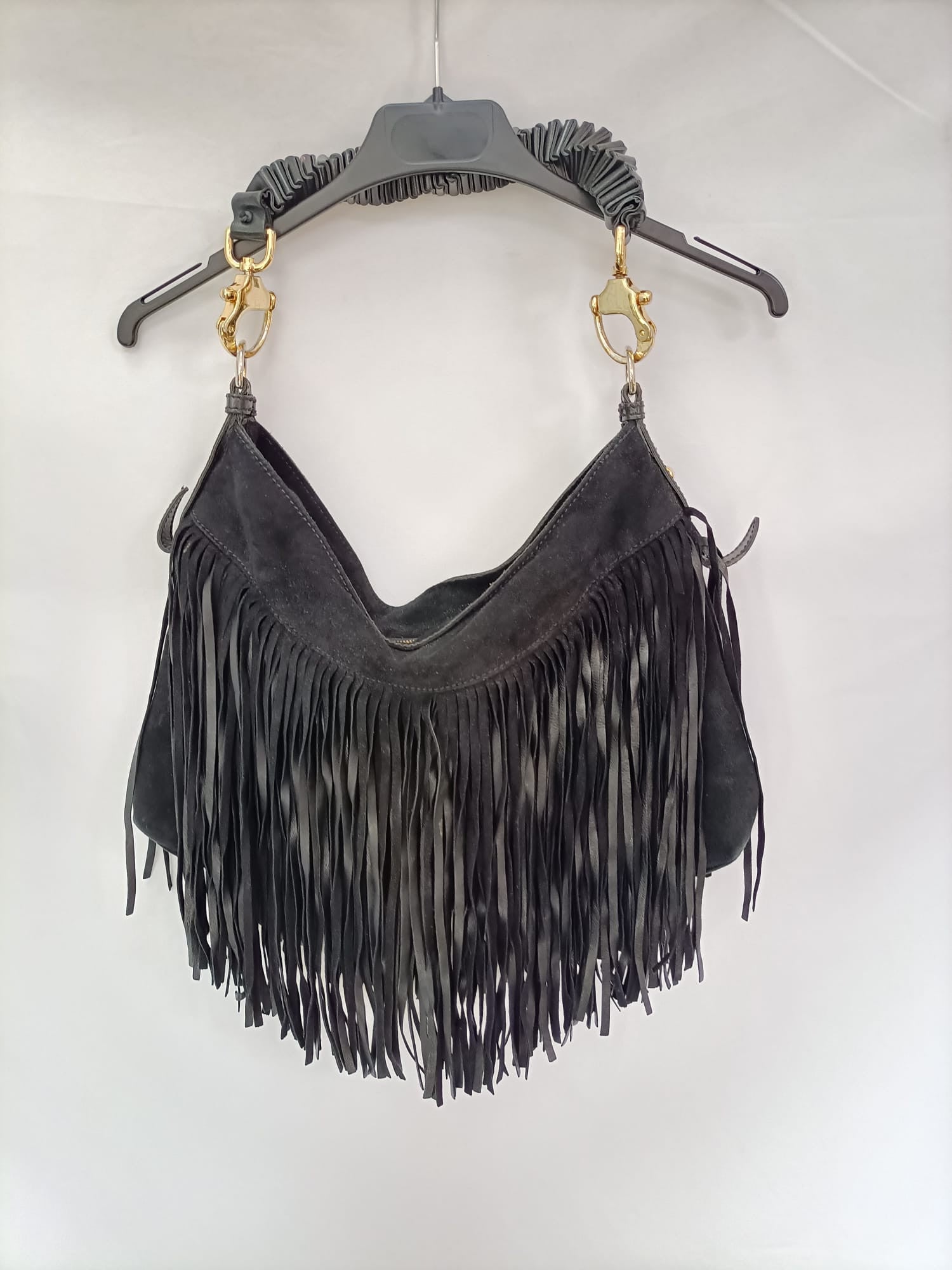 UTERQÜE.Bolso negro piel fecos (TARA)