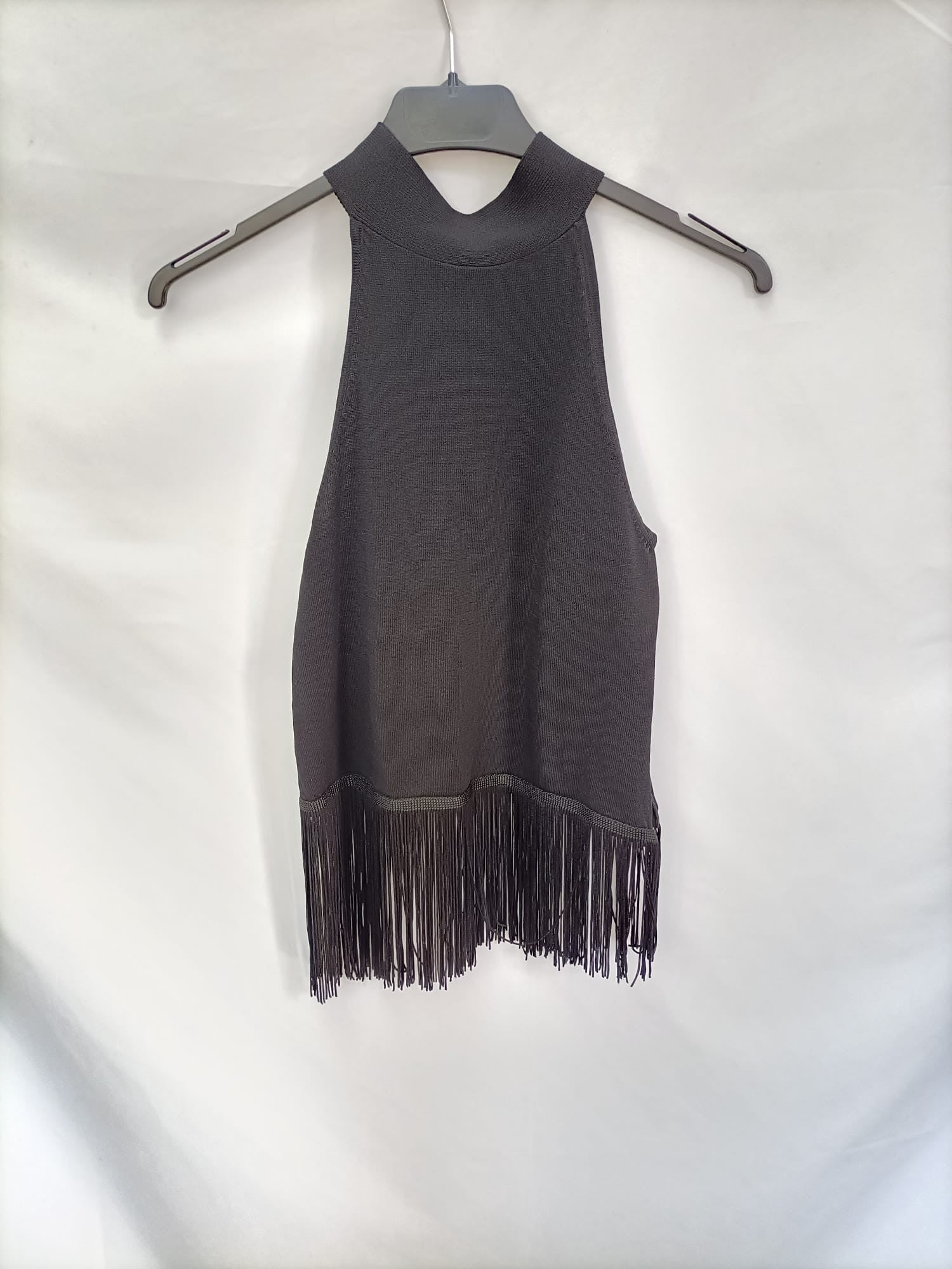 ZARA.Top negro ajustado T.s